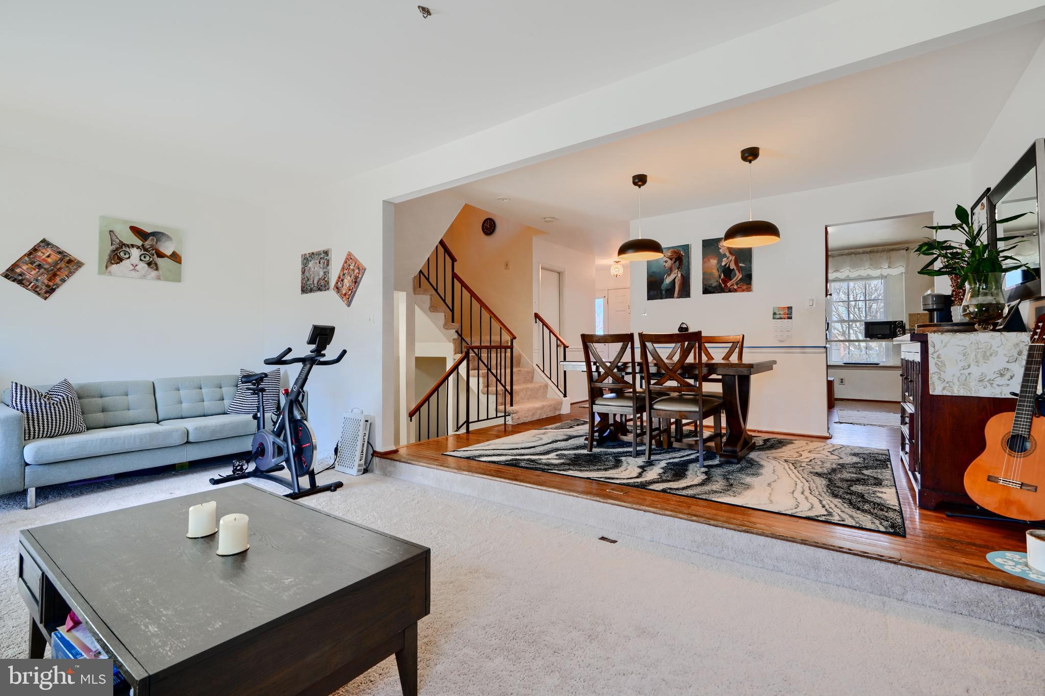 FLOWER HILL - Residential