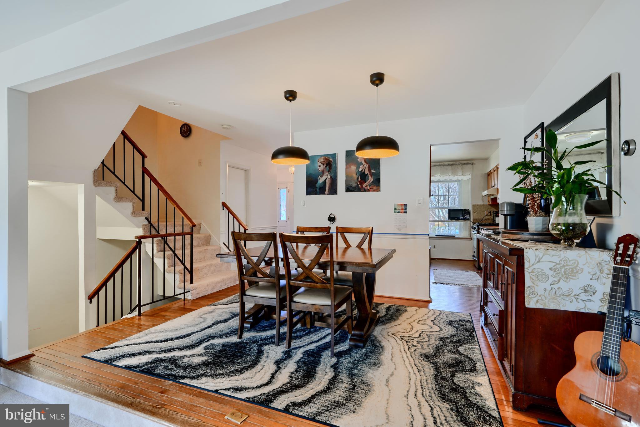 FLOWER HILL - Residential