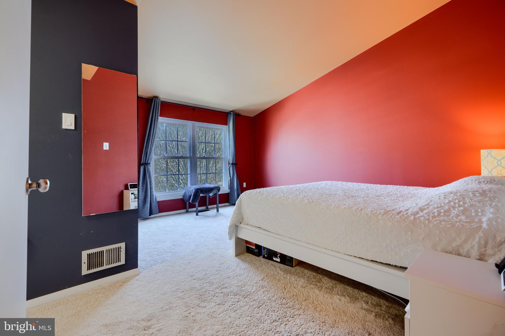 FLOWER HILL - Residential