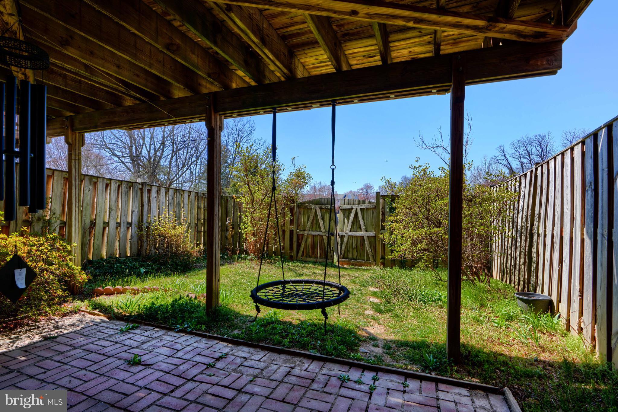 FLOWER HILL - Residential