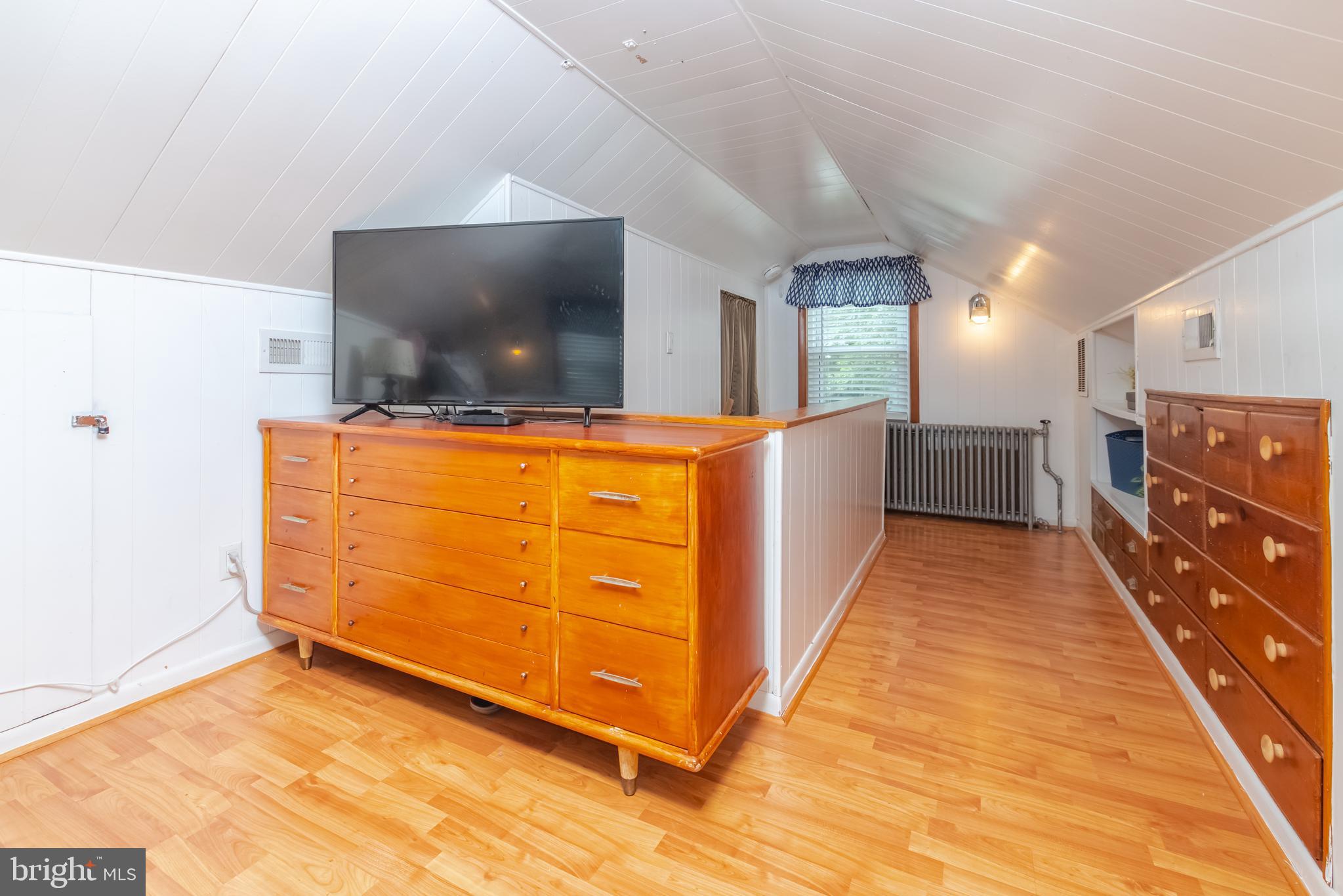 LINWOOD - Residential