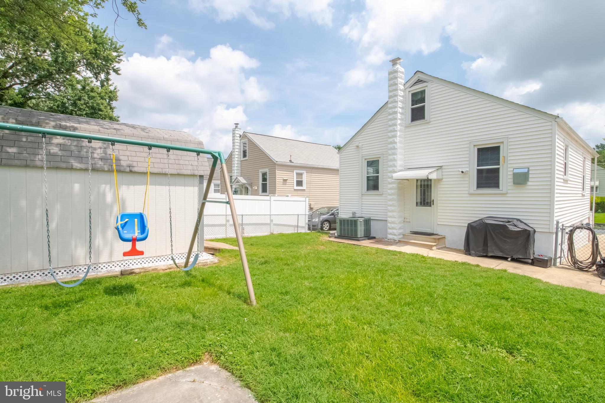 LINWOOD - Residential