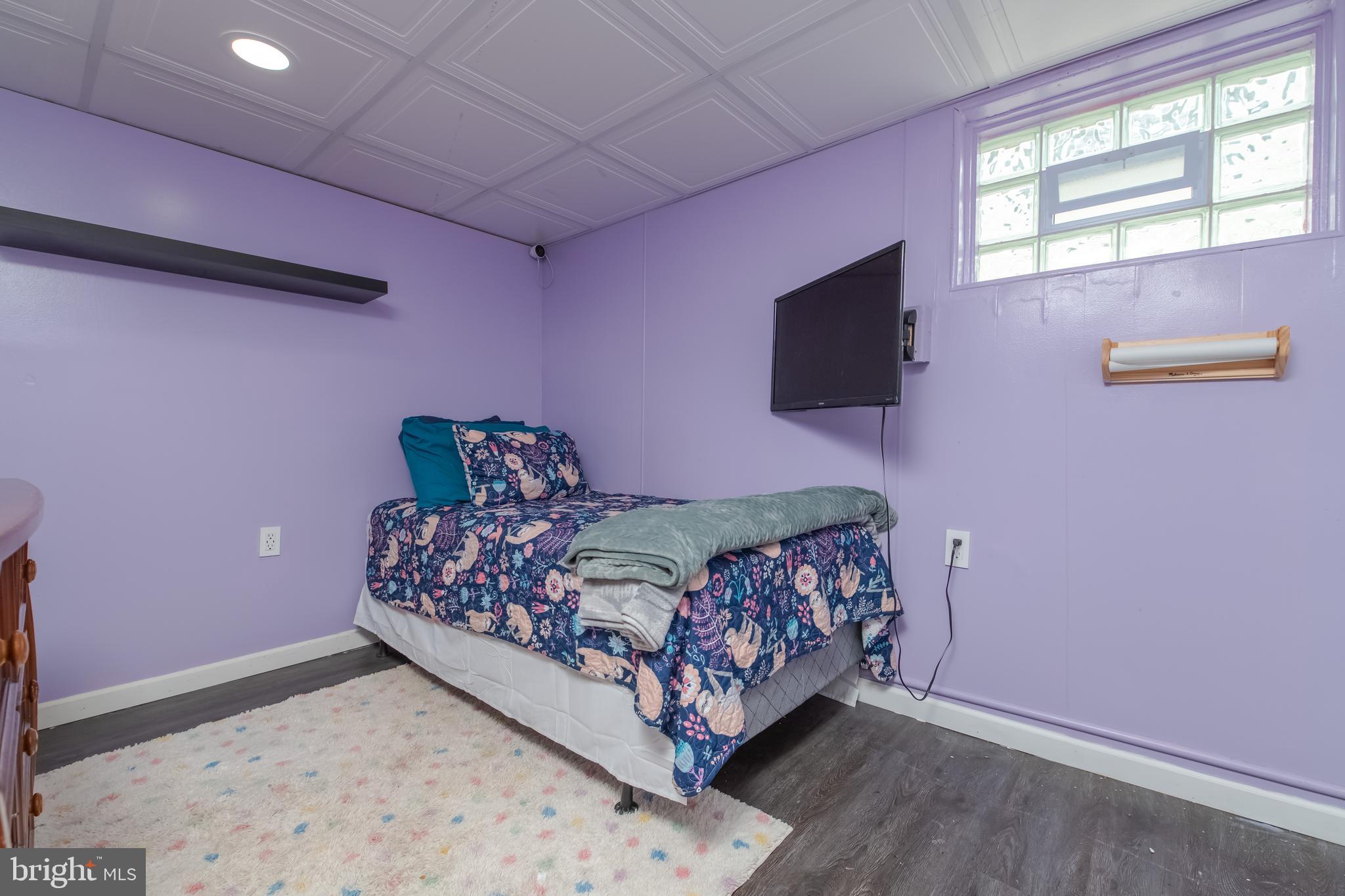 LINWOOD - Residential