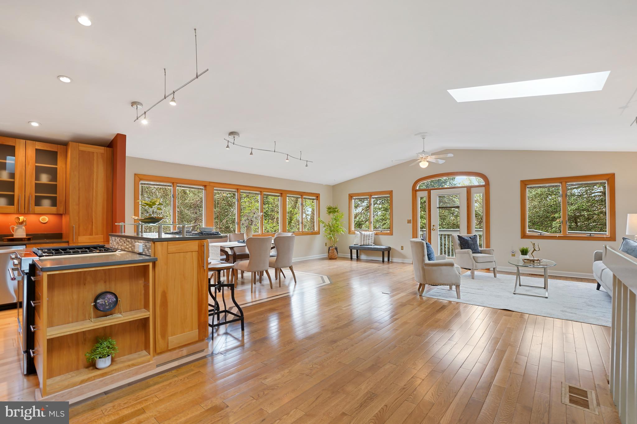 ROUND BAY - Residential