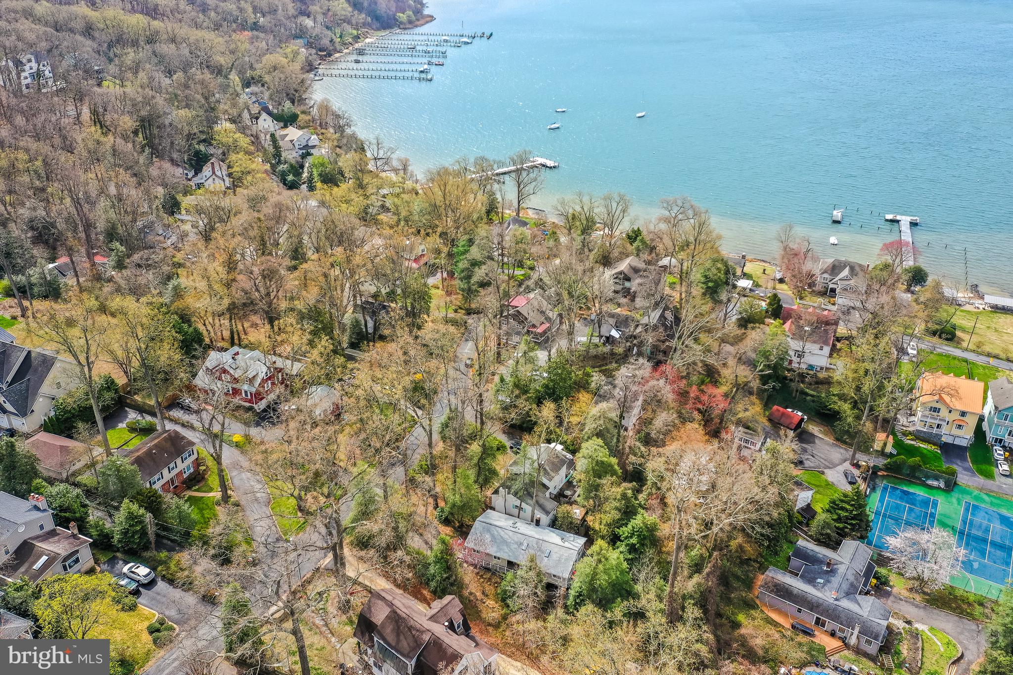 ROUND BAY - Residential