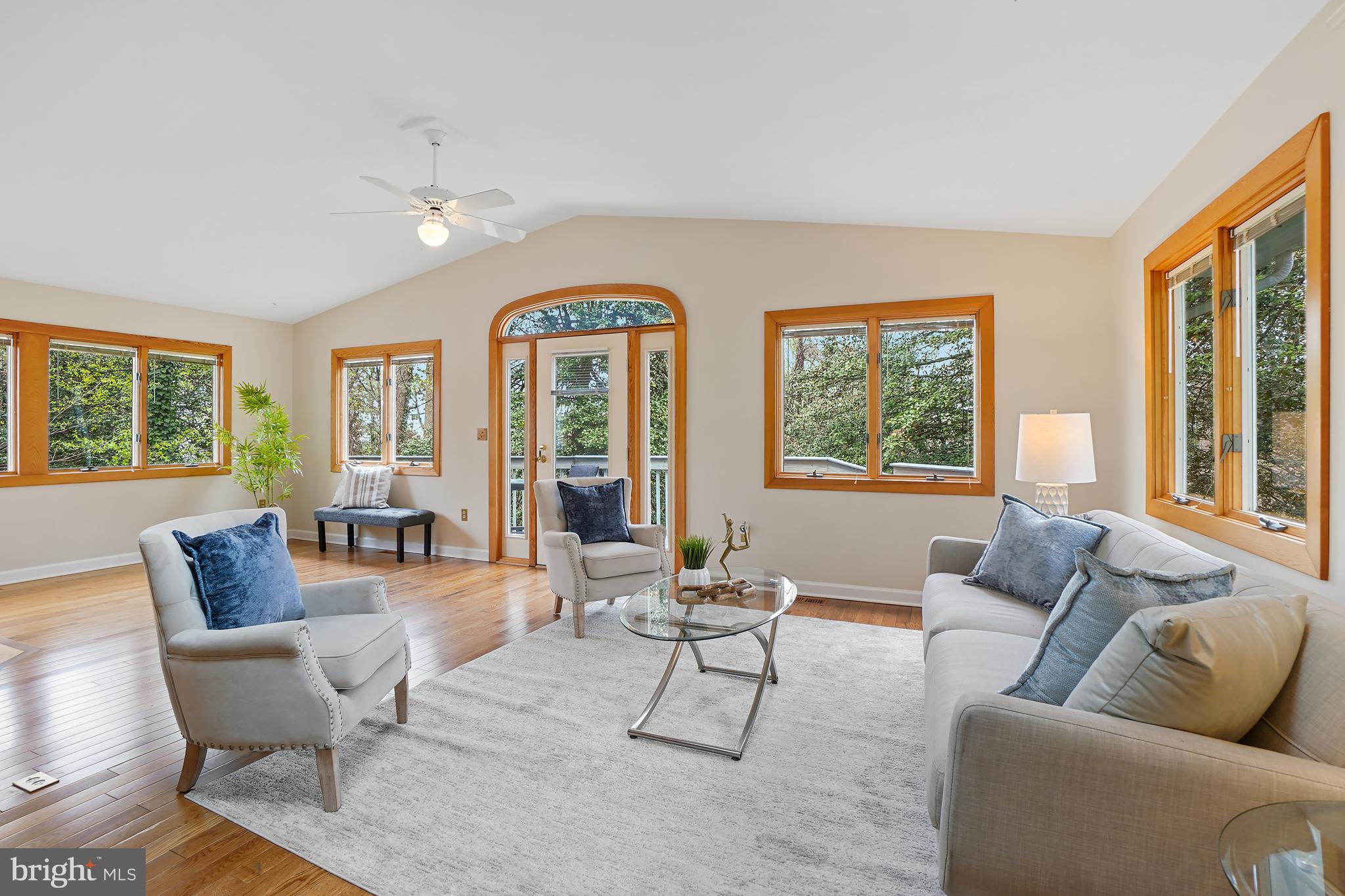 ROUND BAY - Residential