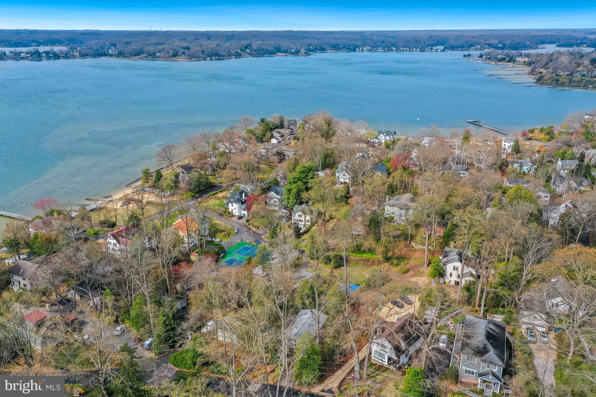 ROUND BAY - Residential