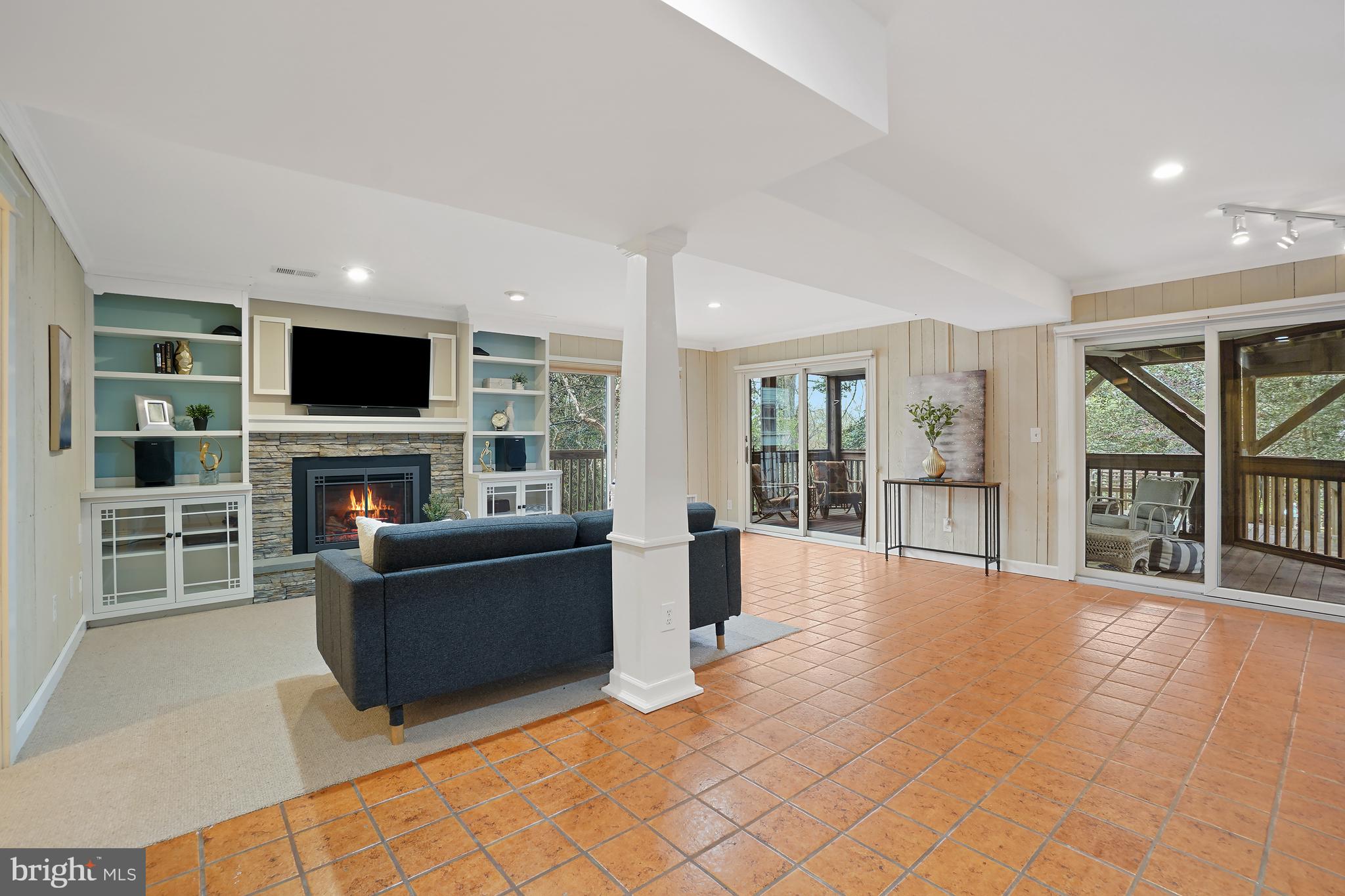 ROUND BAY - Residential