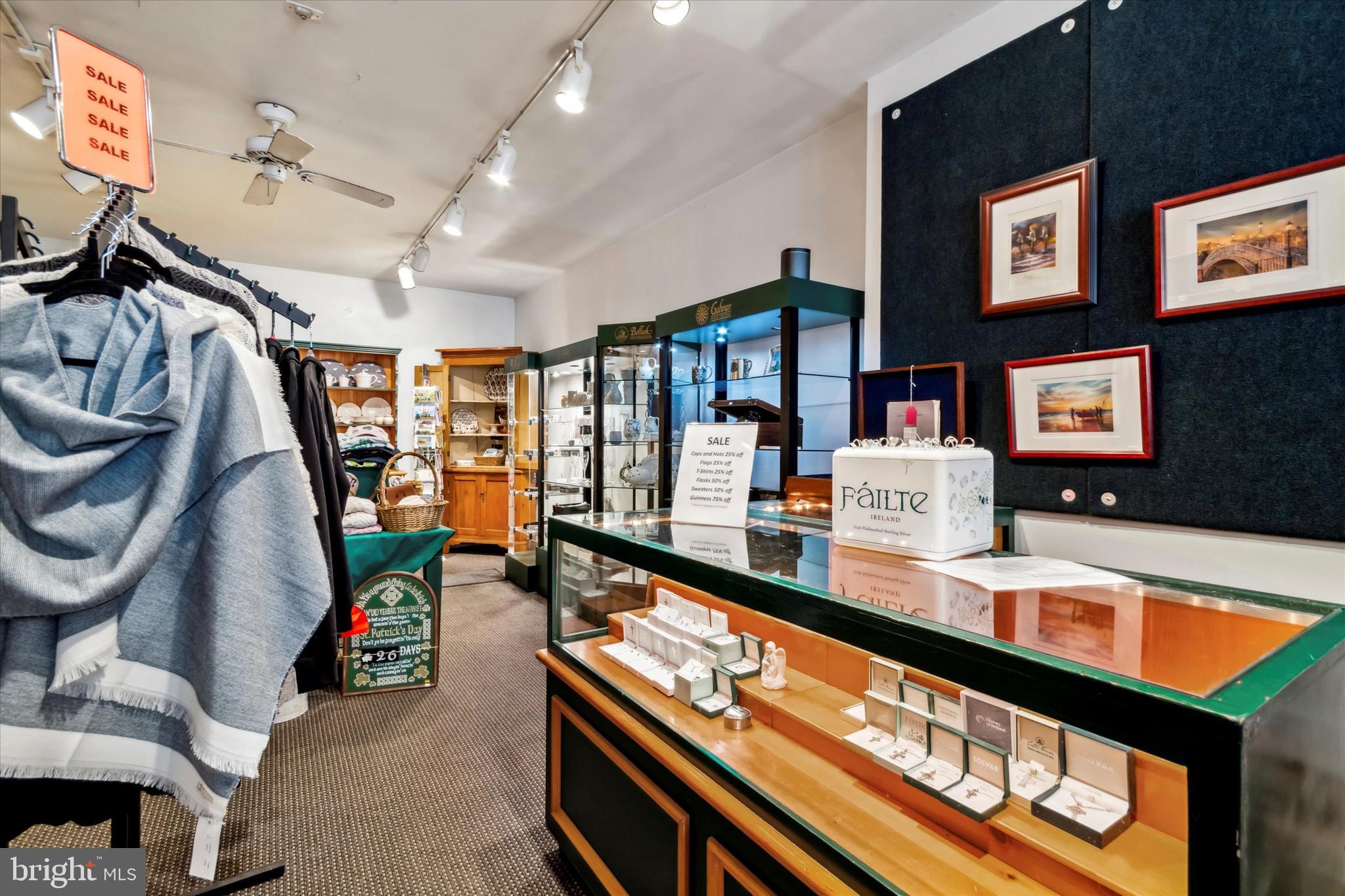 SOCIETY HILL - Residential