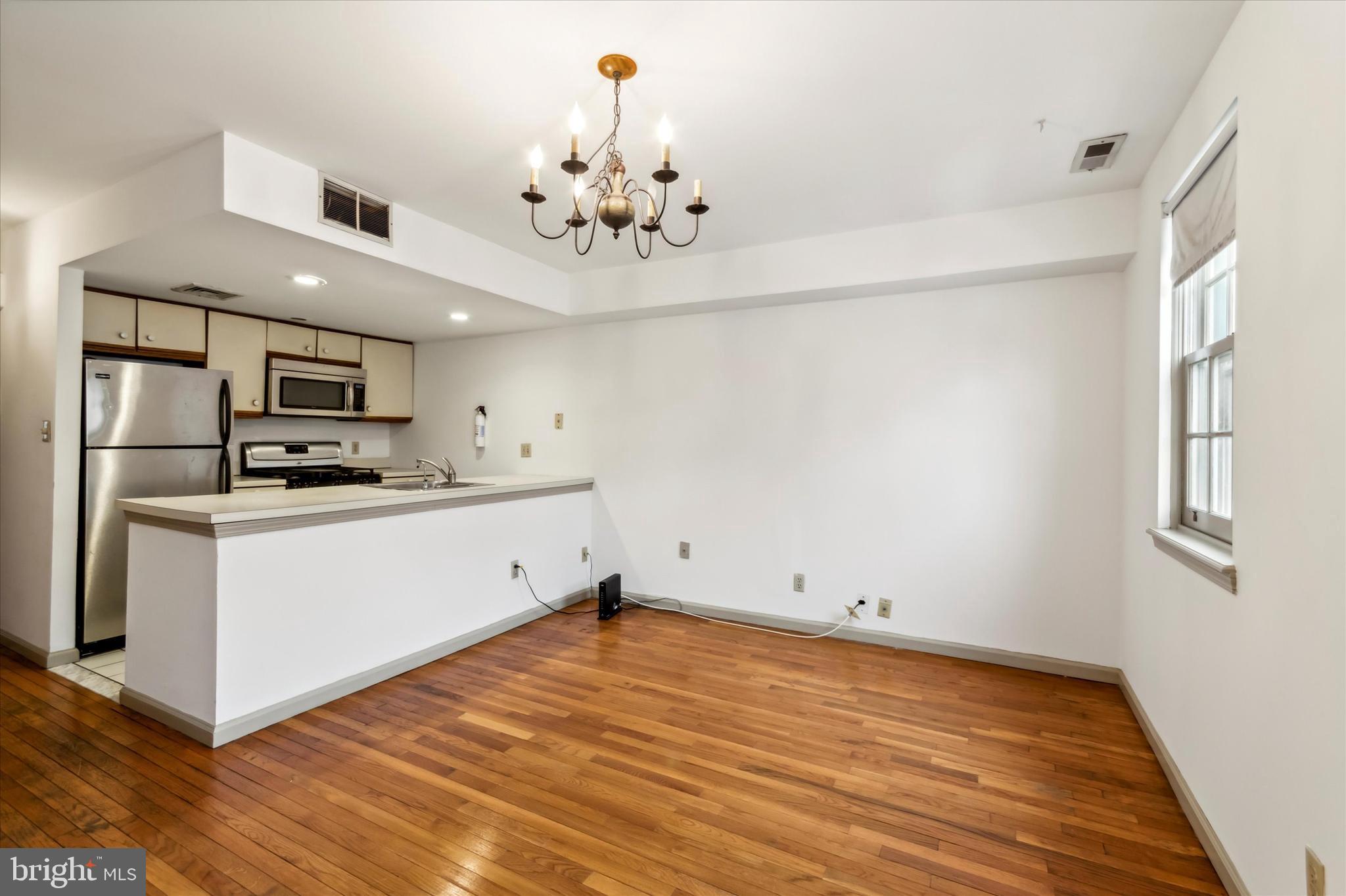 SOCIETY HILL - Residential