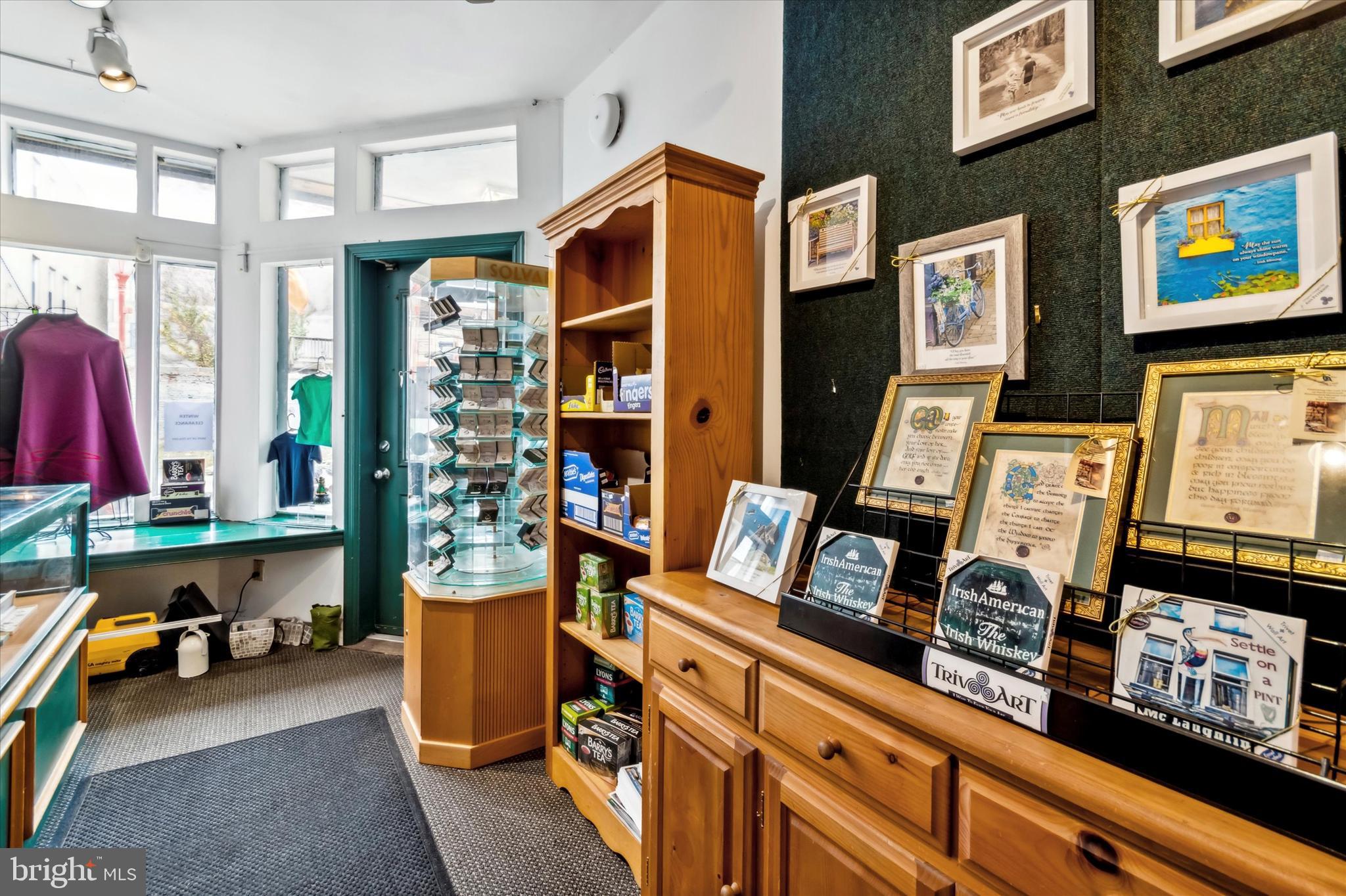 SOCIETY HILL - Residential