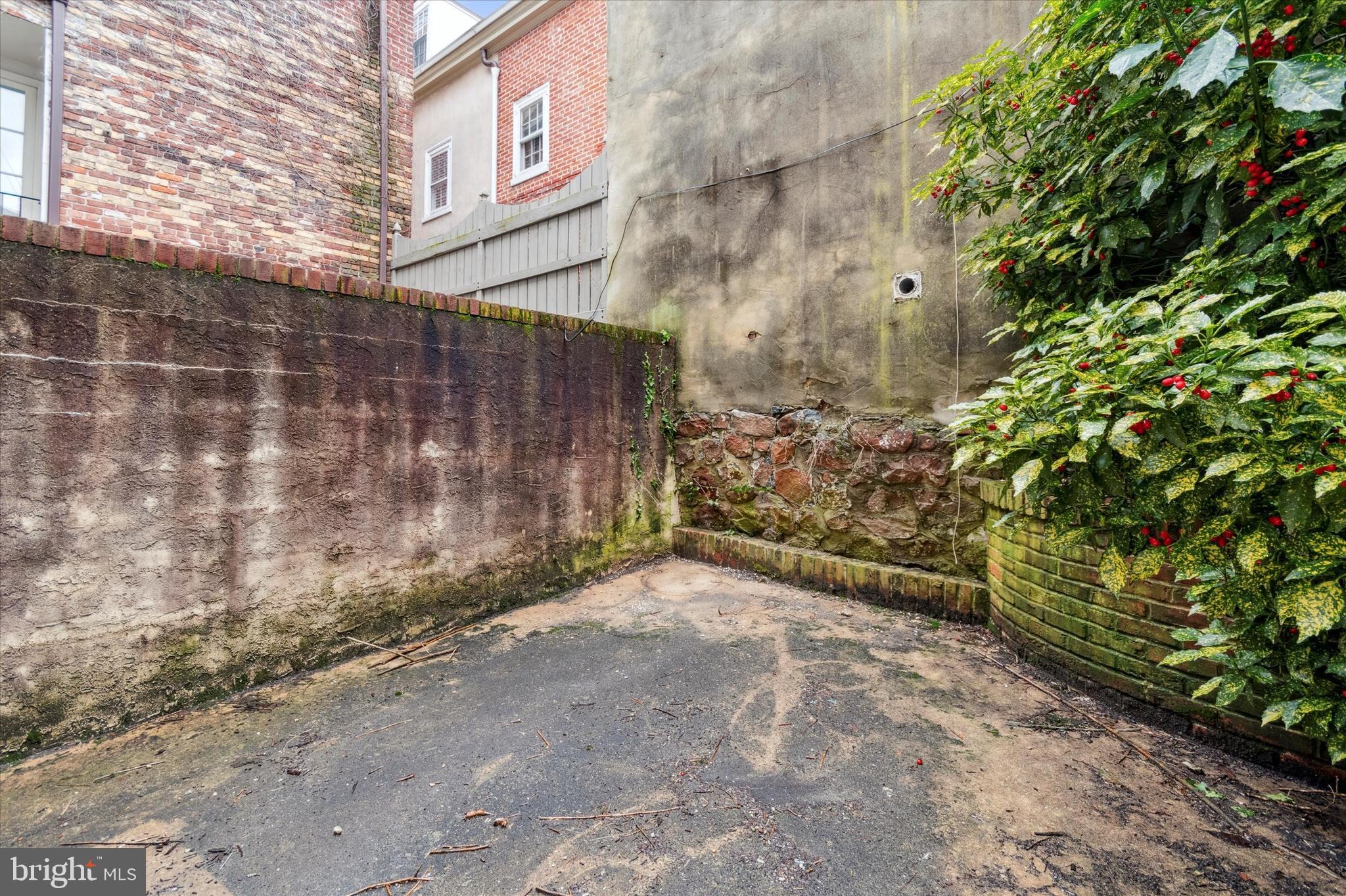 SOCIETY HILL - Residential