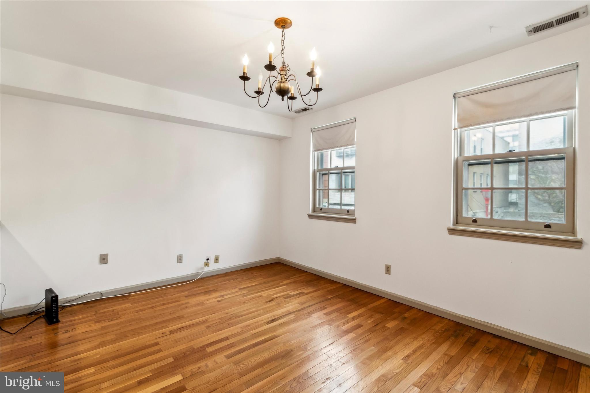 SOCIETY HILL - Residential