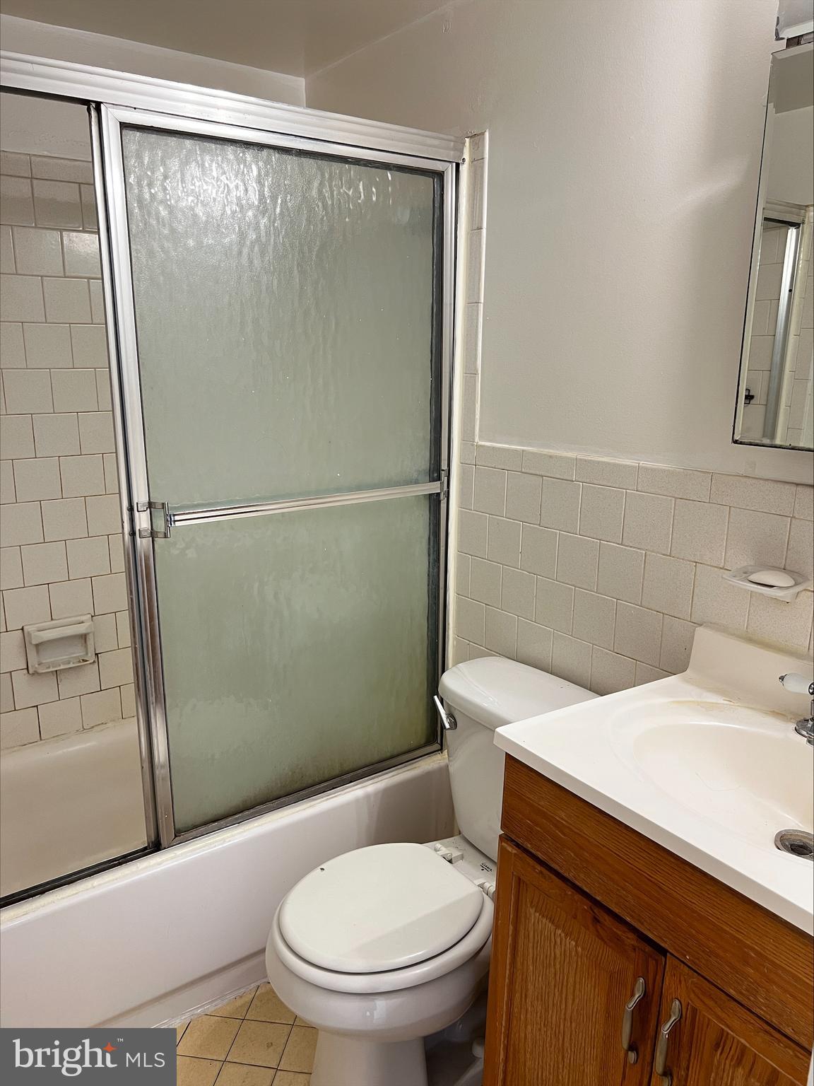 AMERICANA FINMARK - Residential Lease