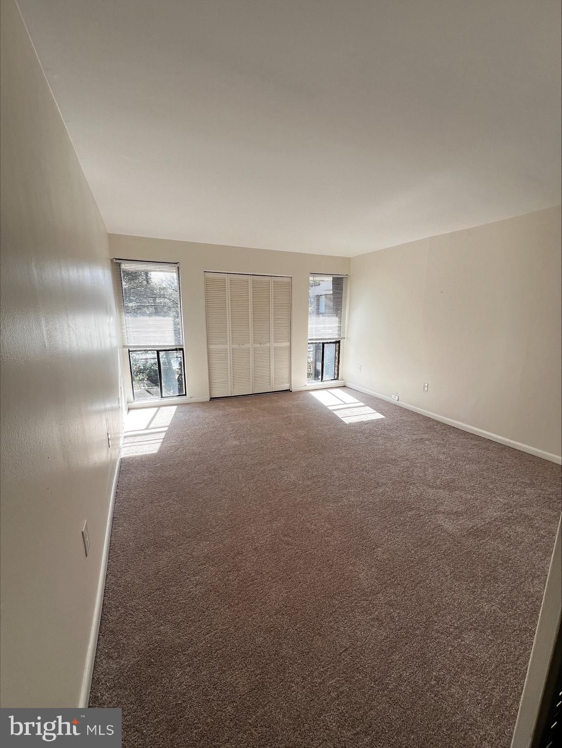 AMERICANA FINMARK - Residential Lease