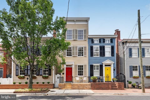 Photo of 415 S Lee Street, ALEXANDRIA, VA 22314 (MLS # VAAX2064358)