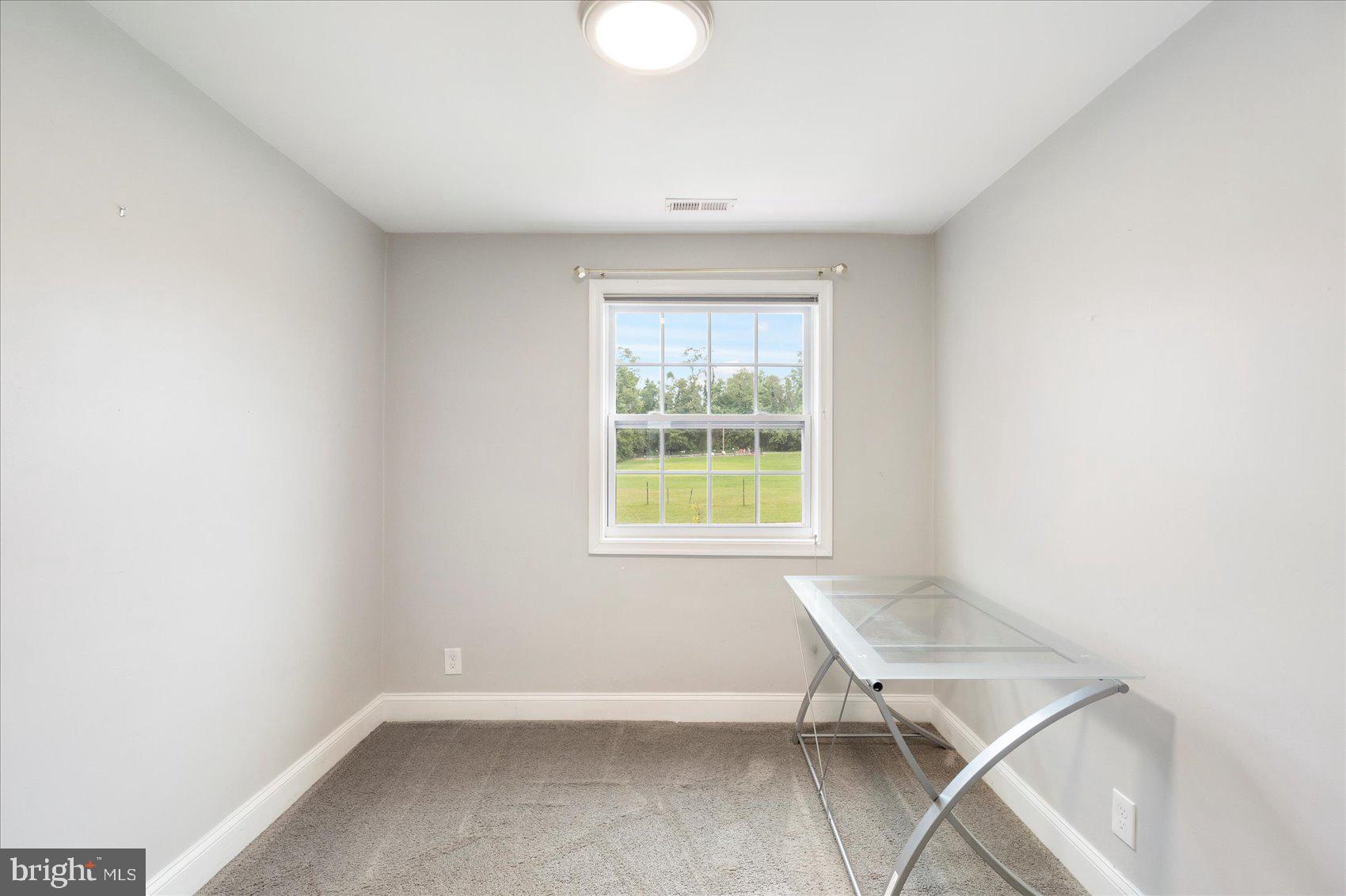 CHINQUAPIN PARK - Residential