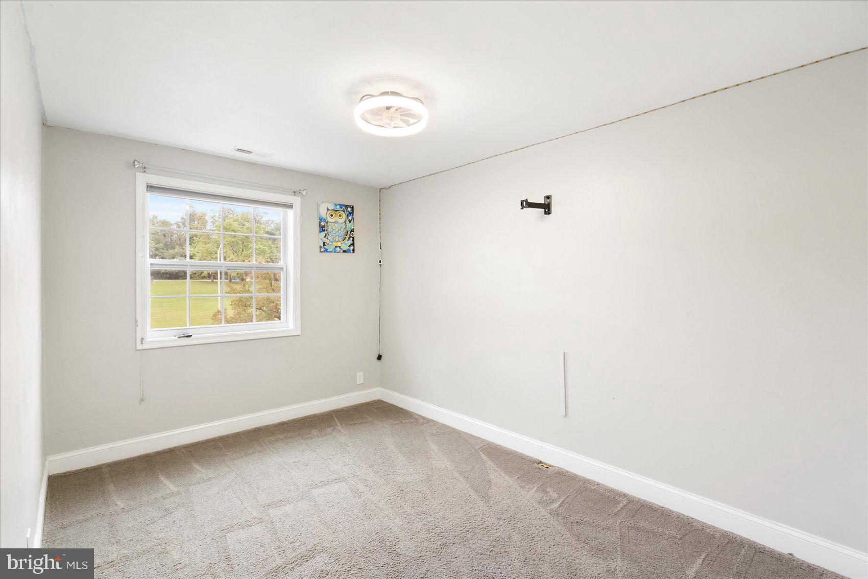 CHINQUAPIN PARK - Residential