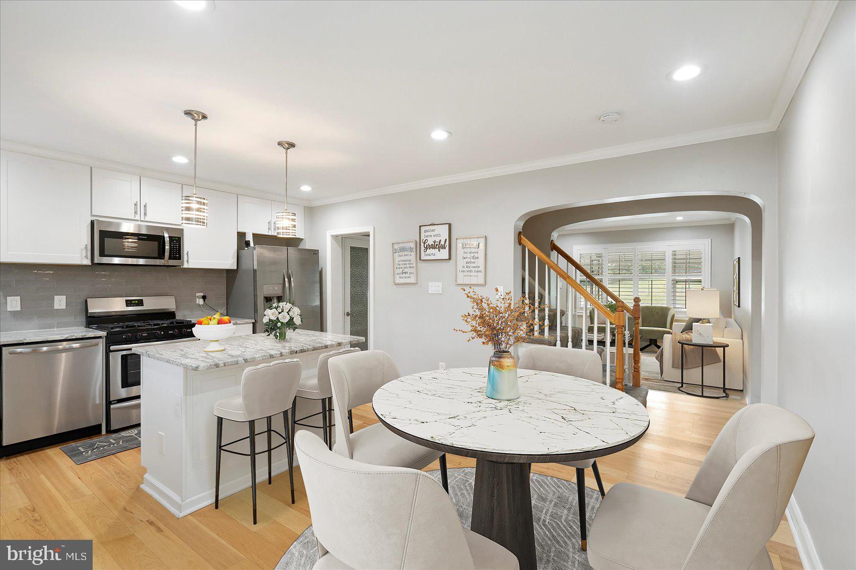 CHINQUAPIN PARK - Residential