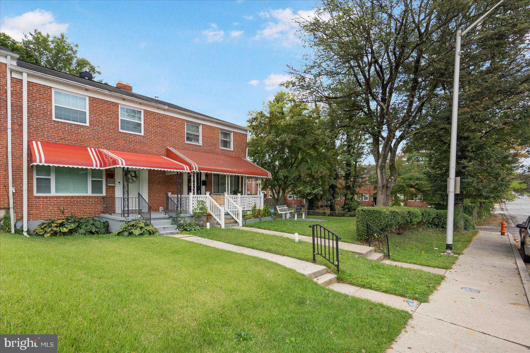 CHINQUAPIN PARK - Residential