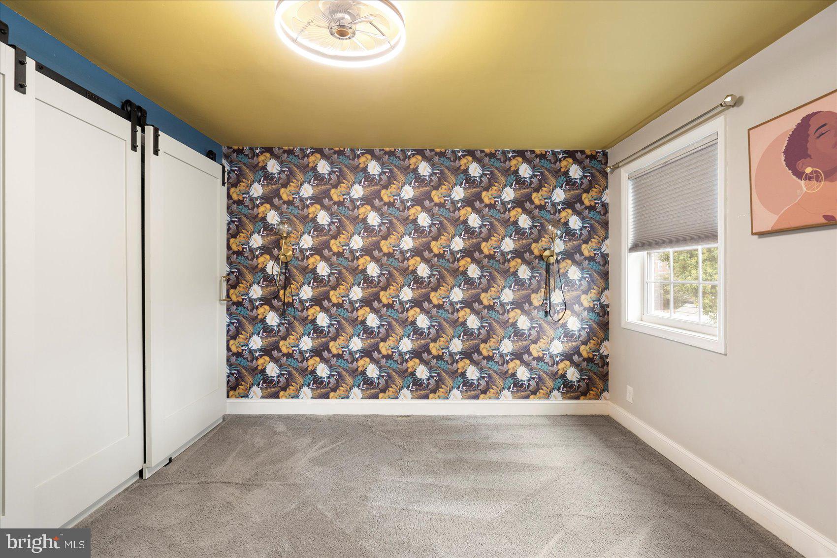 CHINQUAPIN PARK - Residential
