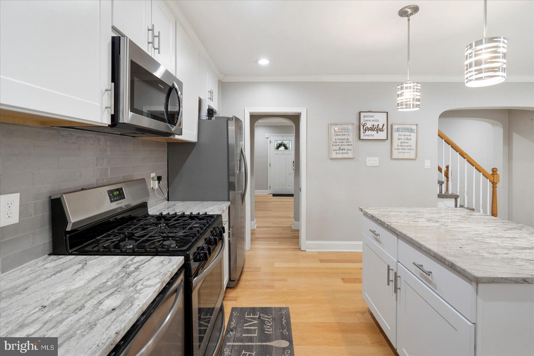 CHINQUAPIN PARK - Residential