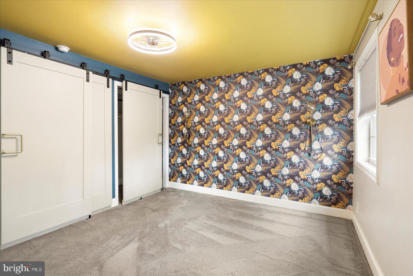 CHINQUAPIN PARK - Residential