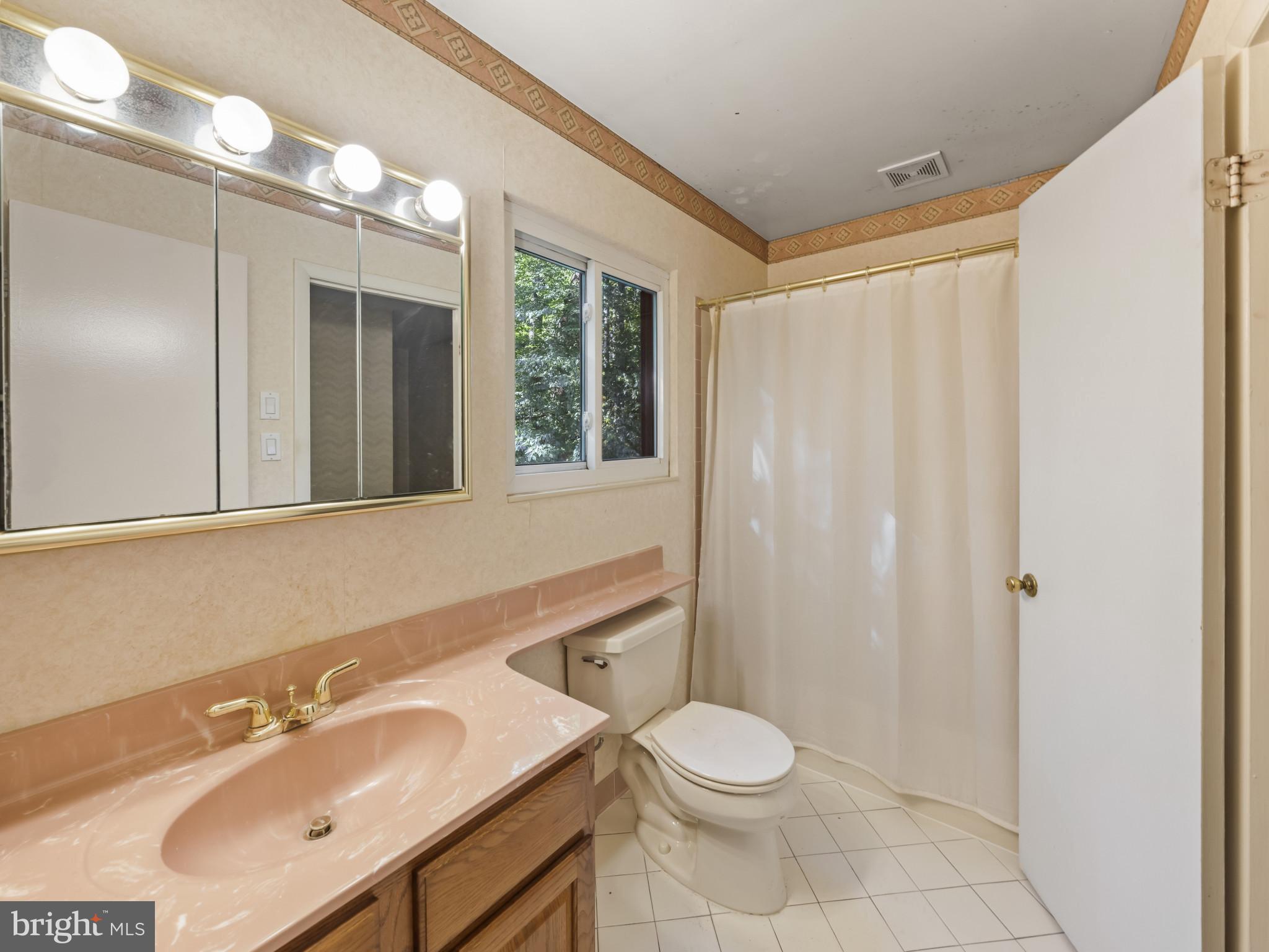 ROCKVILLE - Residential