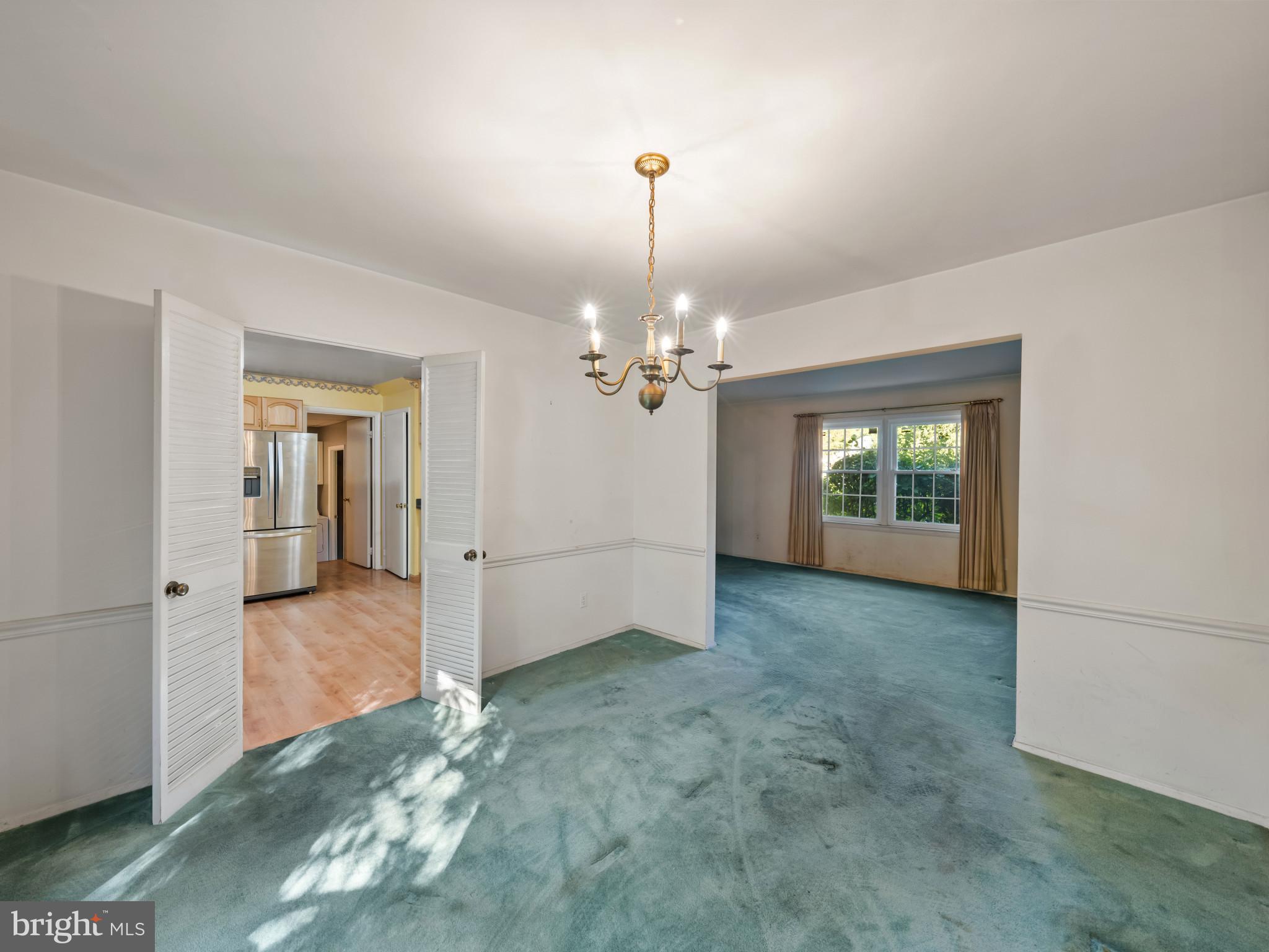 ROCKVILLE - Residential