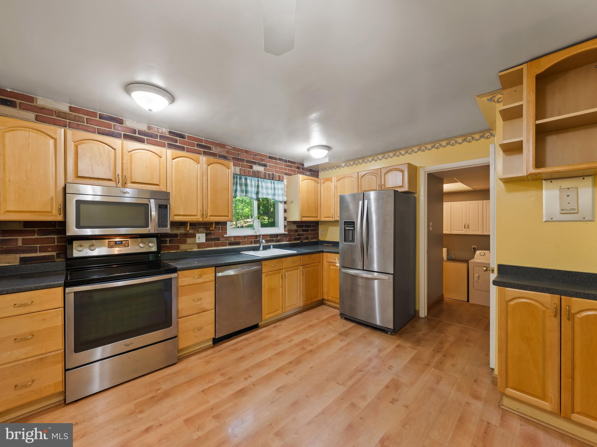 ROCKVILLE - Residential