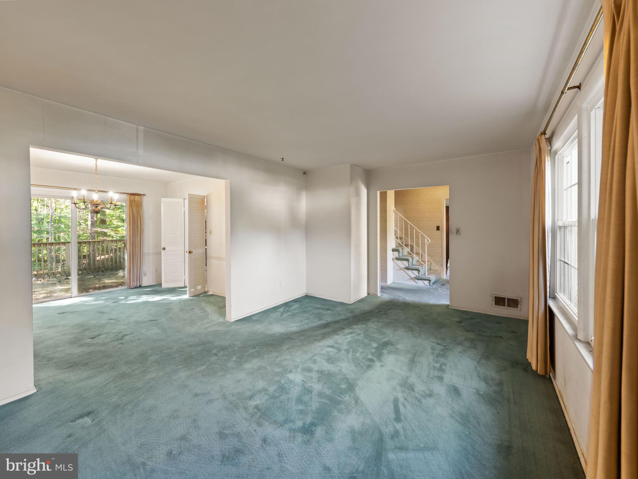 ROCKVILLE - Residential