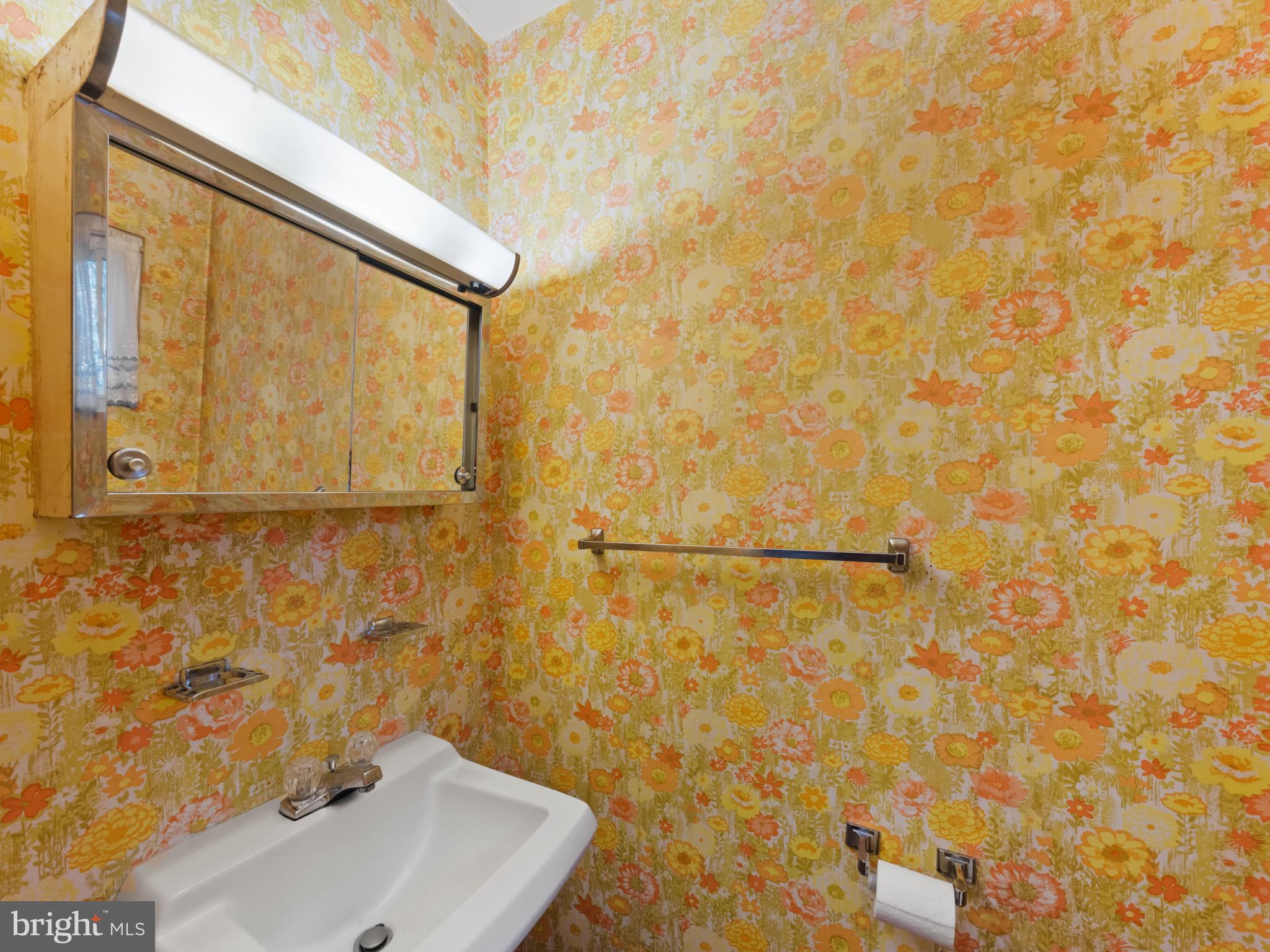 ROCKVILLE - Residential