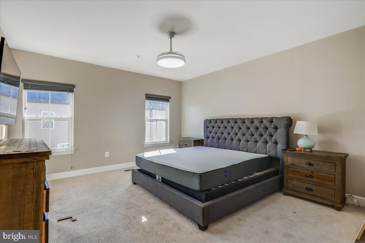 CAPITAL COURT - Residential