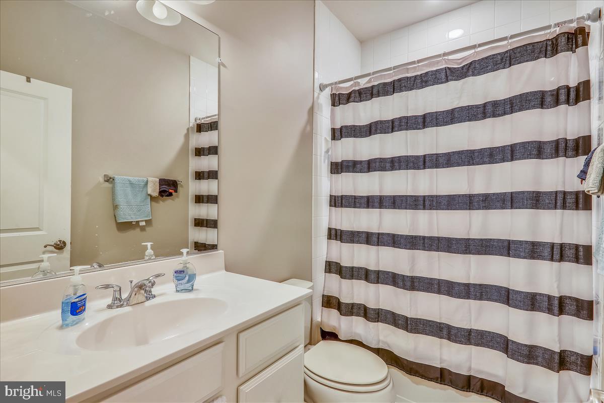 CAPITAL COURT - Residential