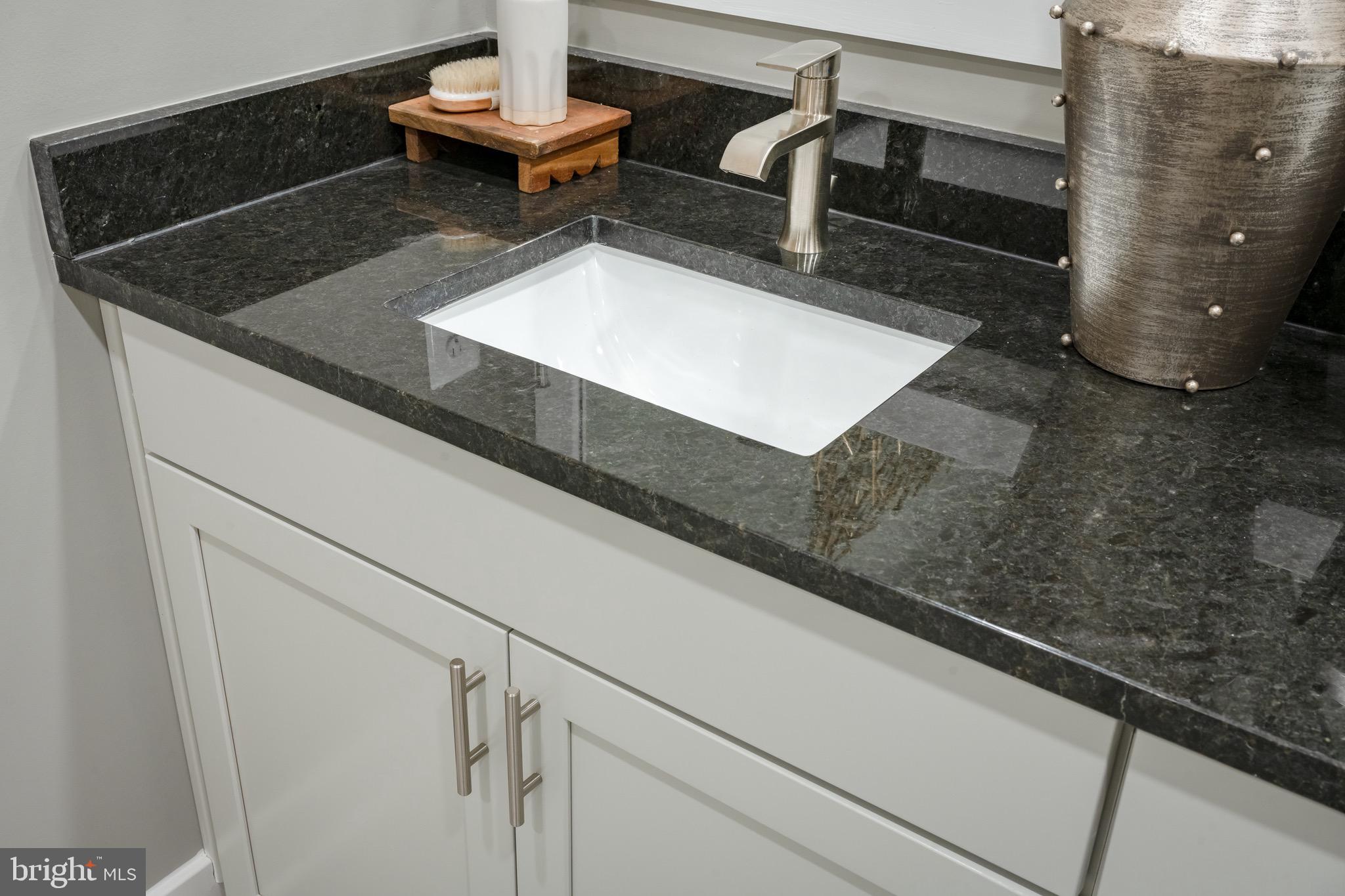 WHITE PLAINS - Residential