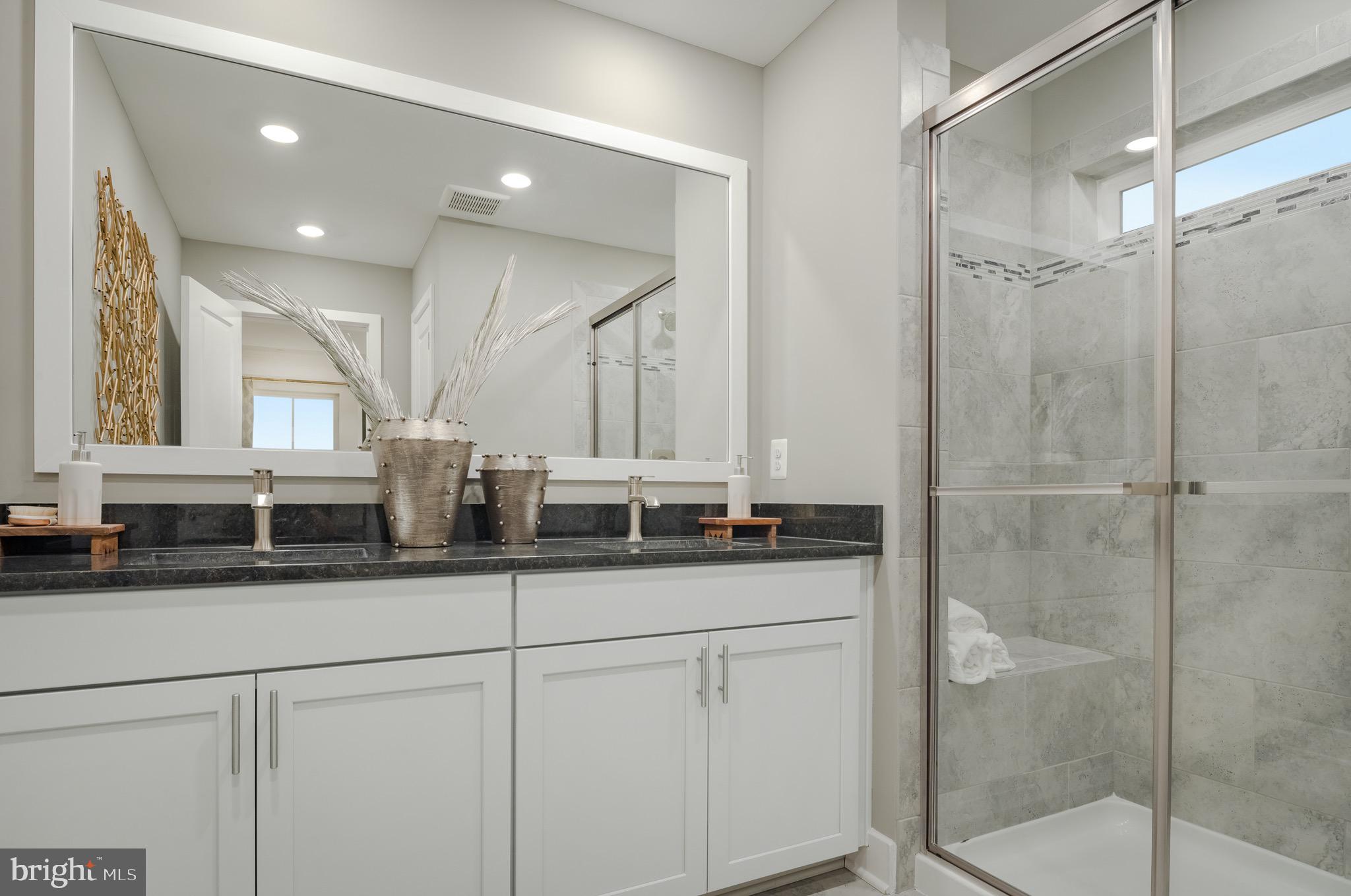 WHITE PLAINS - Residential