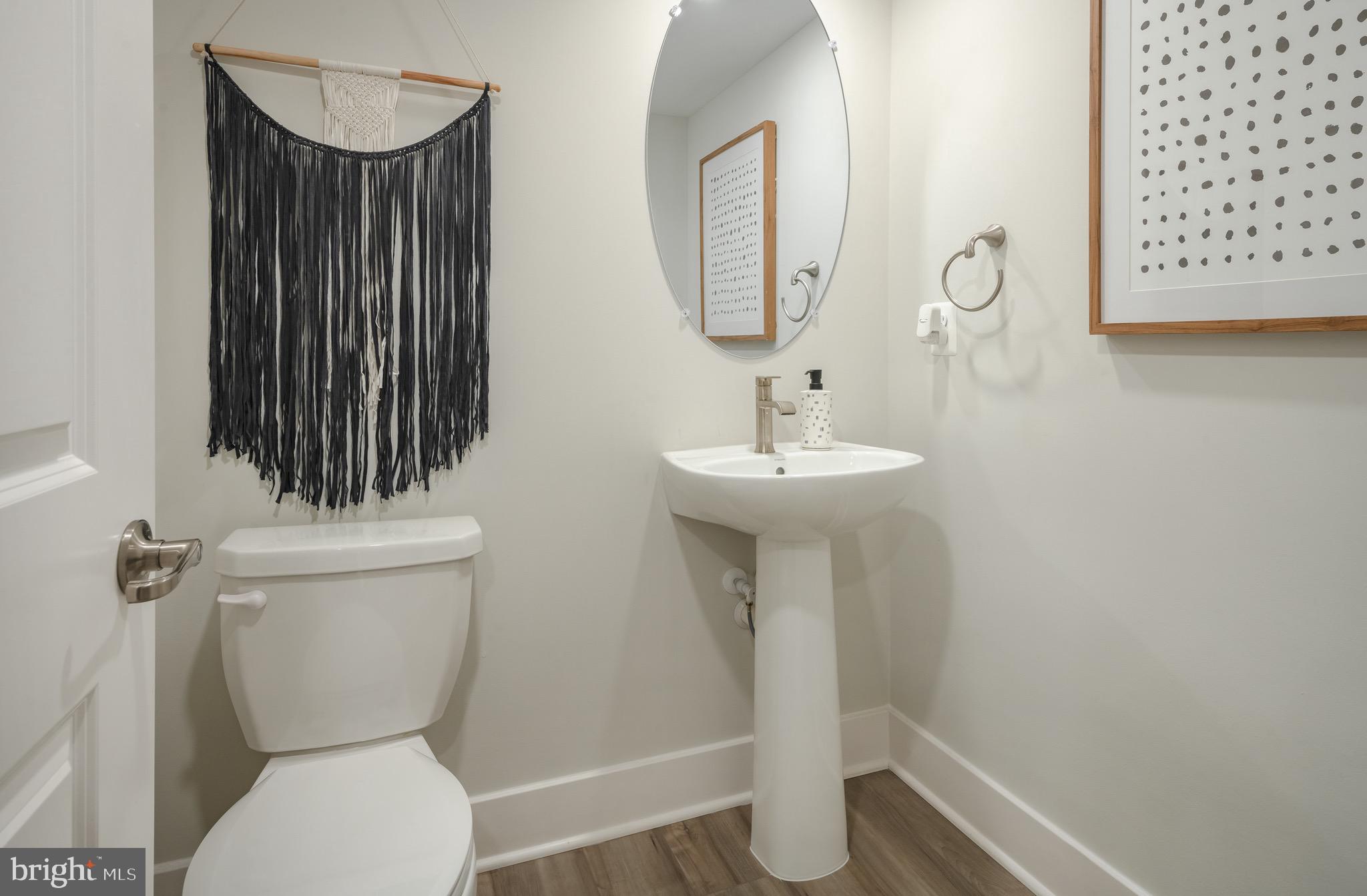 WHITE PLAINS - Residential