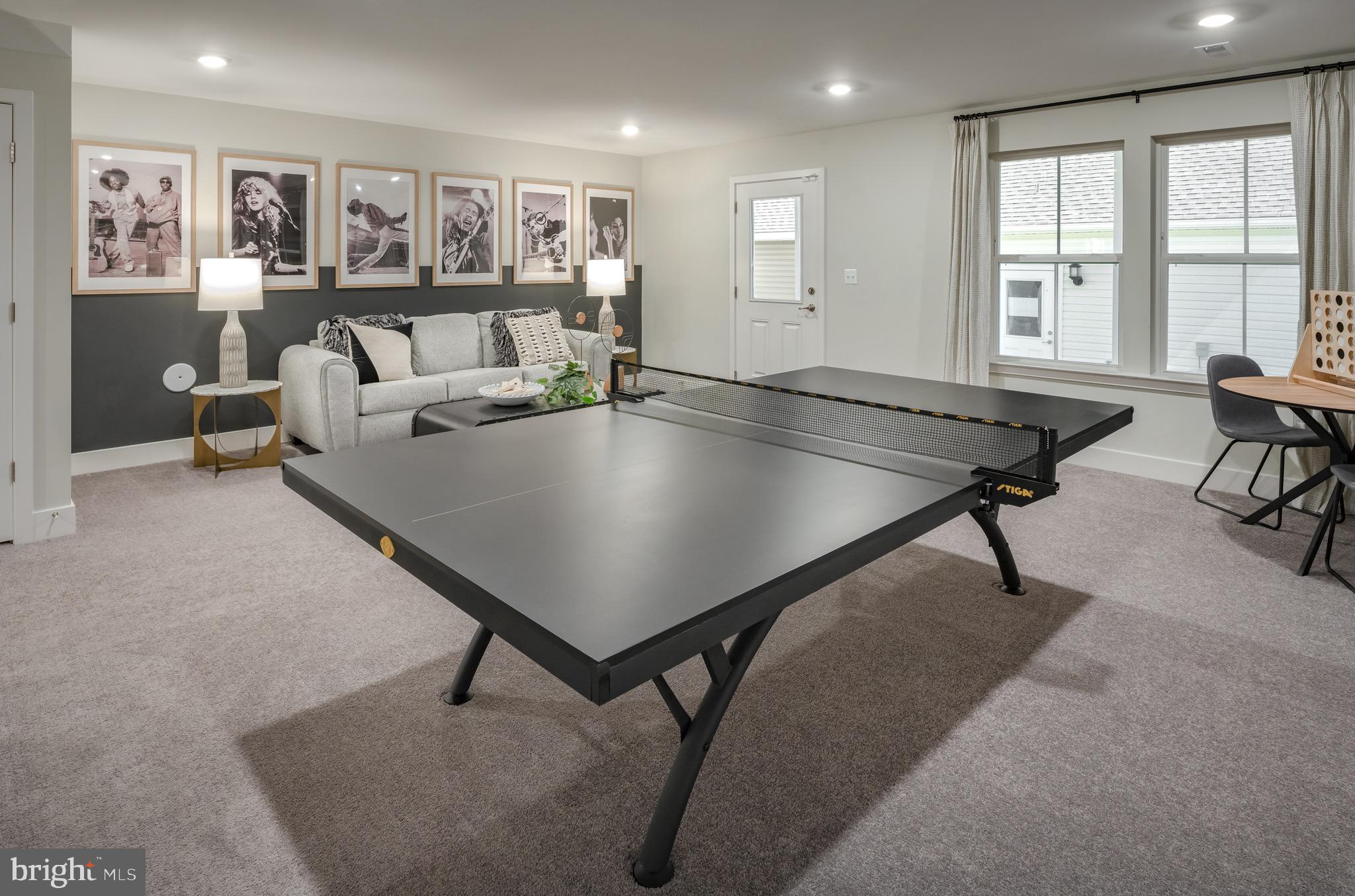 WHITE PLAINS - Residential