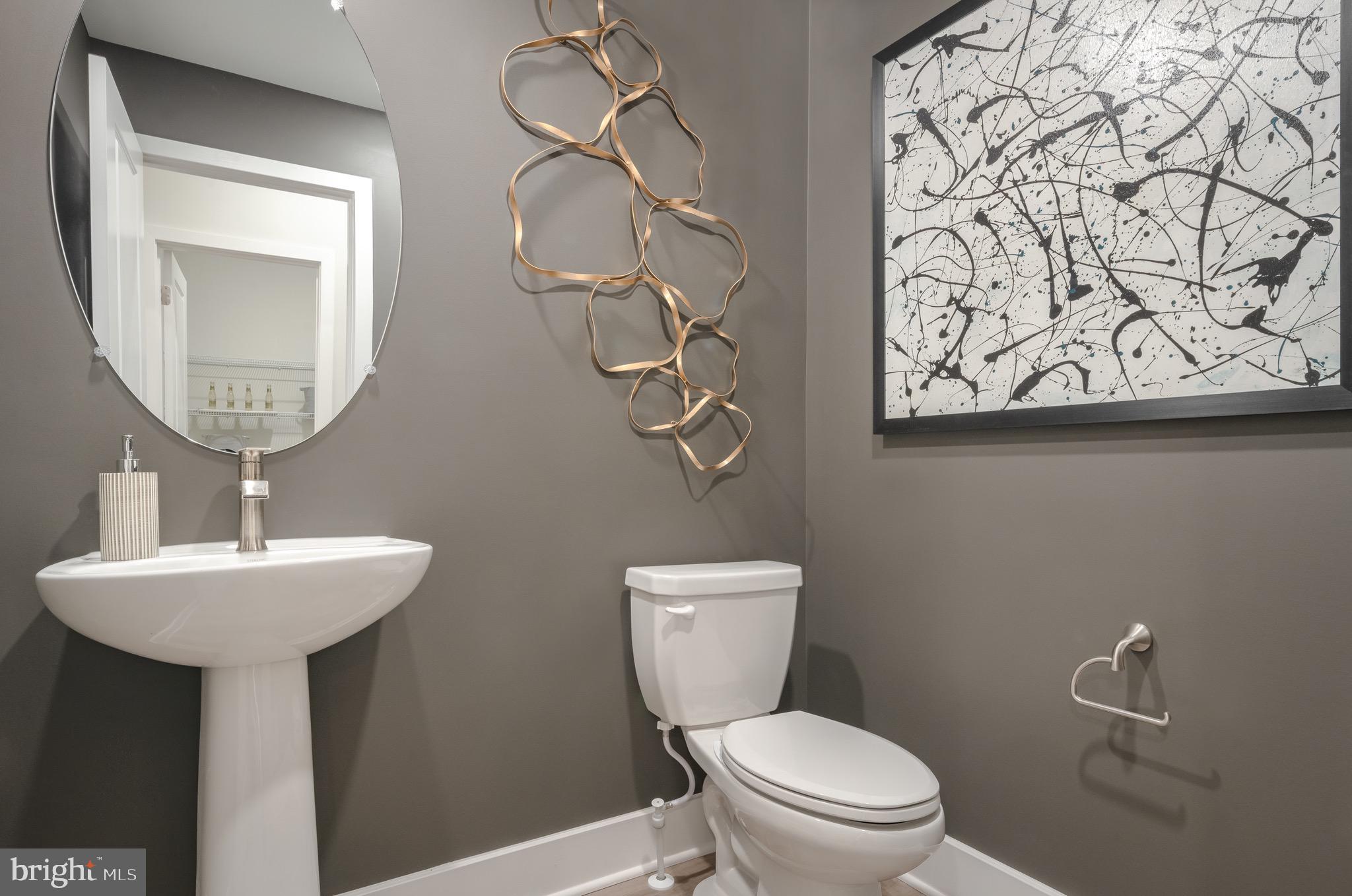 WHITE PLAINS - Residential