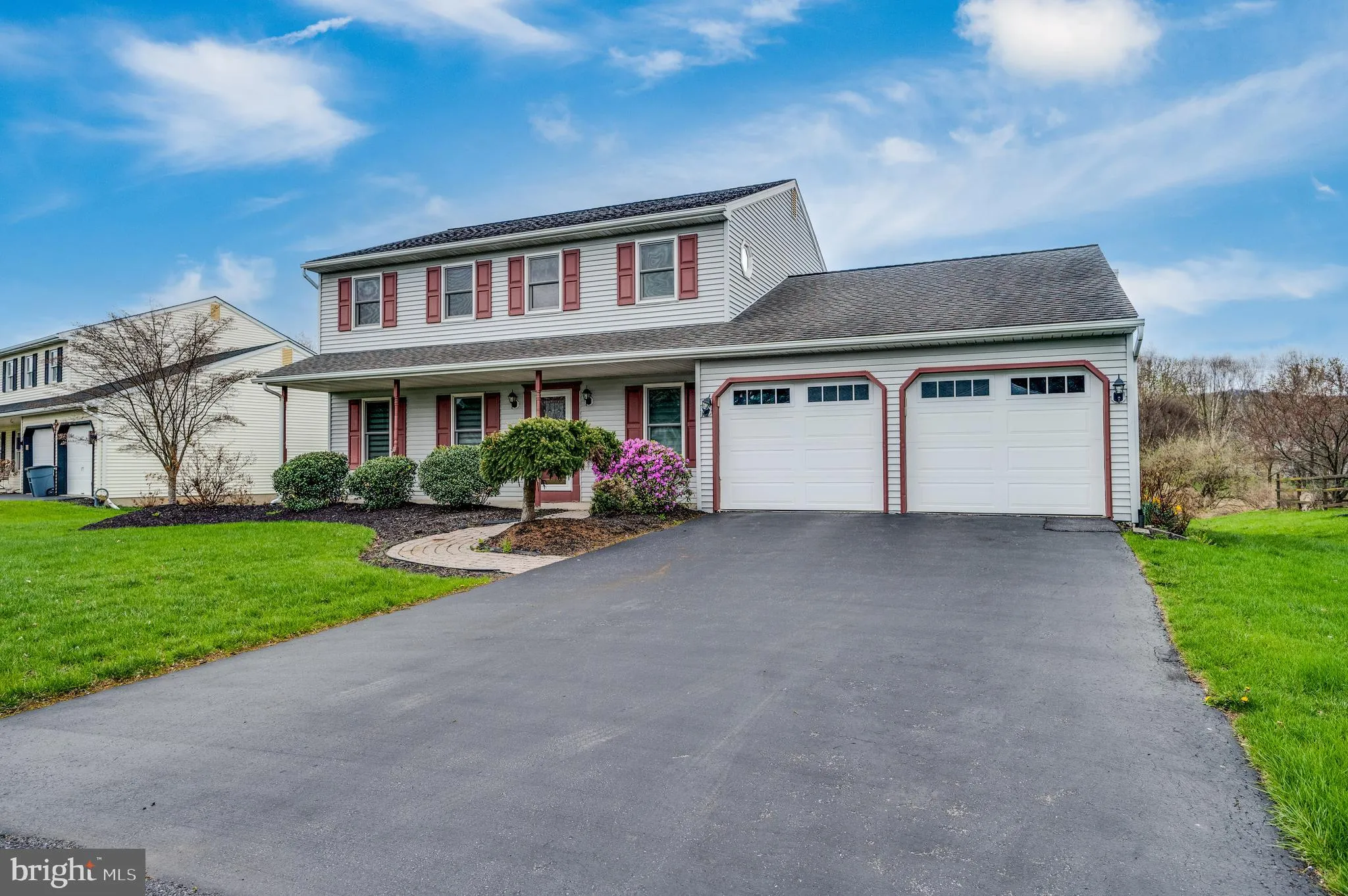 Blandon, Pennsylvania 19510, United States, 4 Bedrooms Bedrooms, ,3 BathroomsBathrooms,Residential,Pending,119078