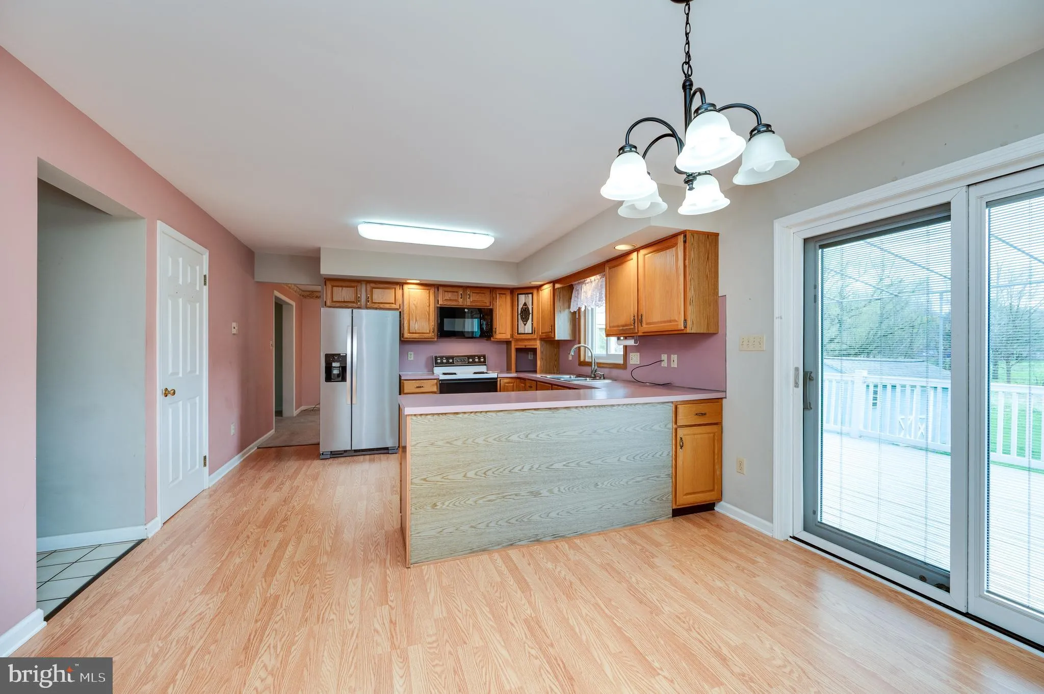 Blandon, Pennsylvania 19510, United States, 4 Bedrooms Bedrooms, ,3 BathroomsBathrooms,Residential,Pending,119078