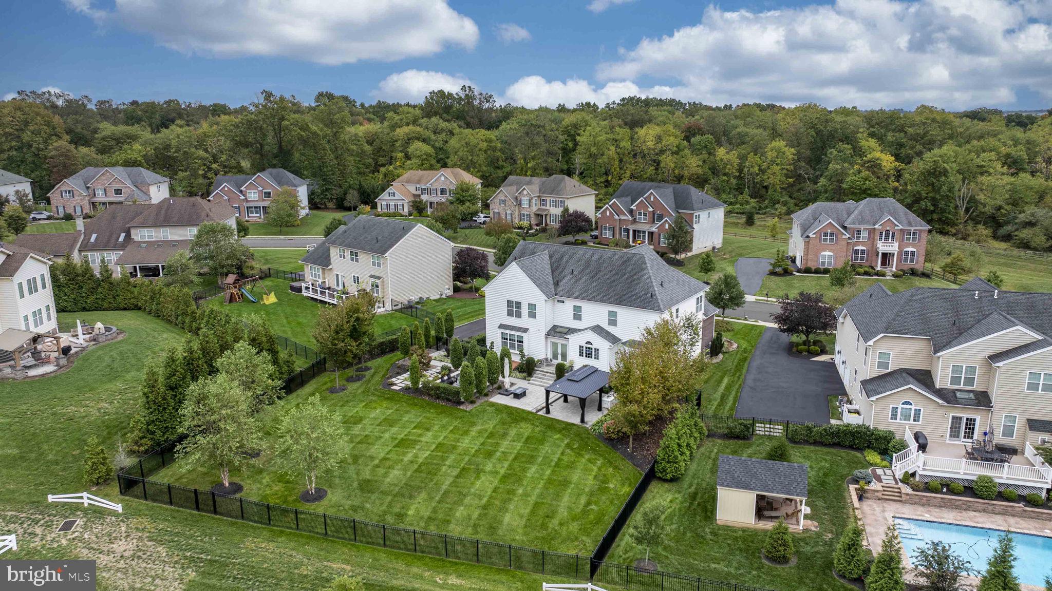 WARRINGTON GLEN - Residential