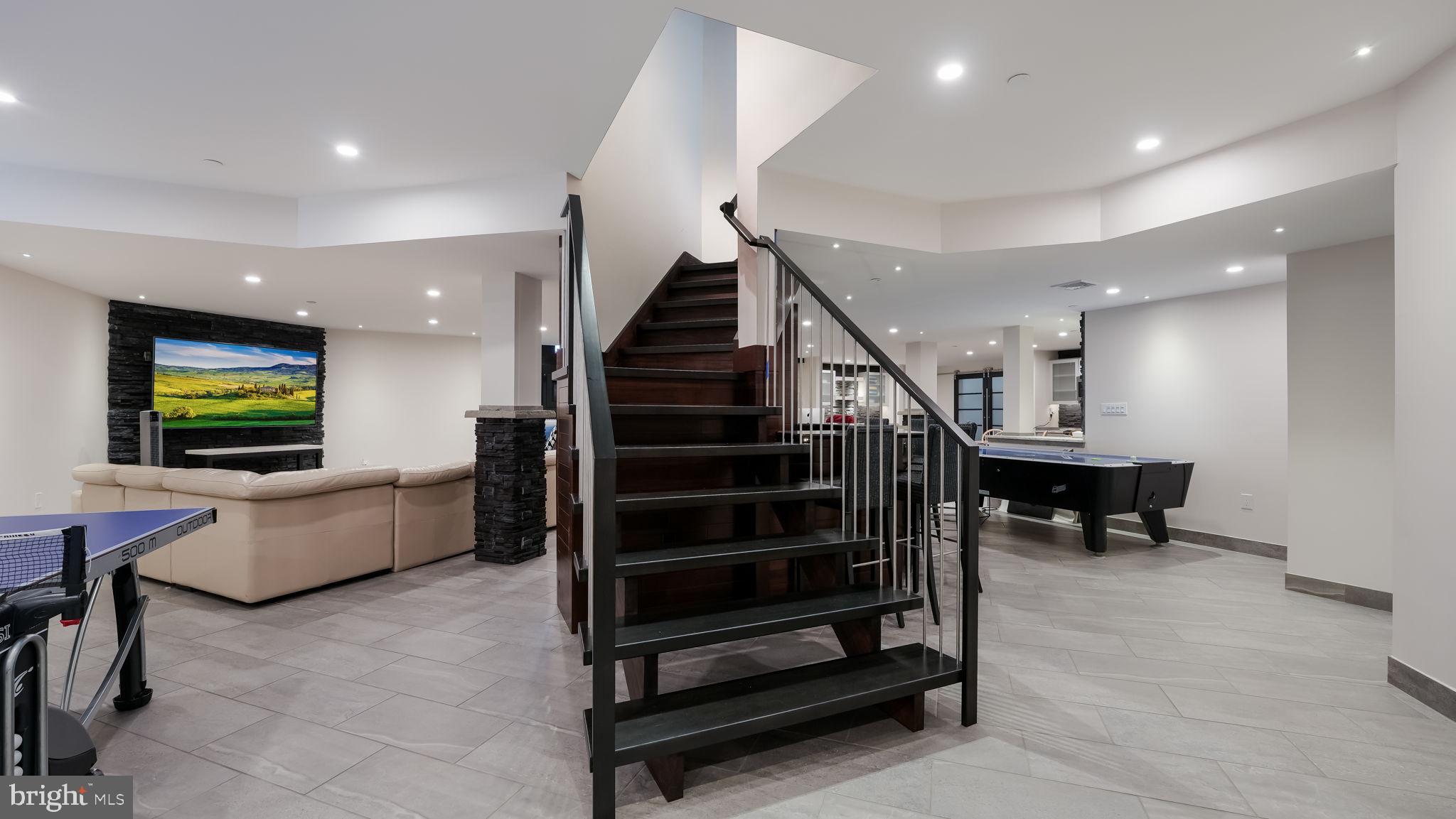 WARRINGTON GLEN - Residential