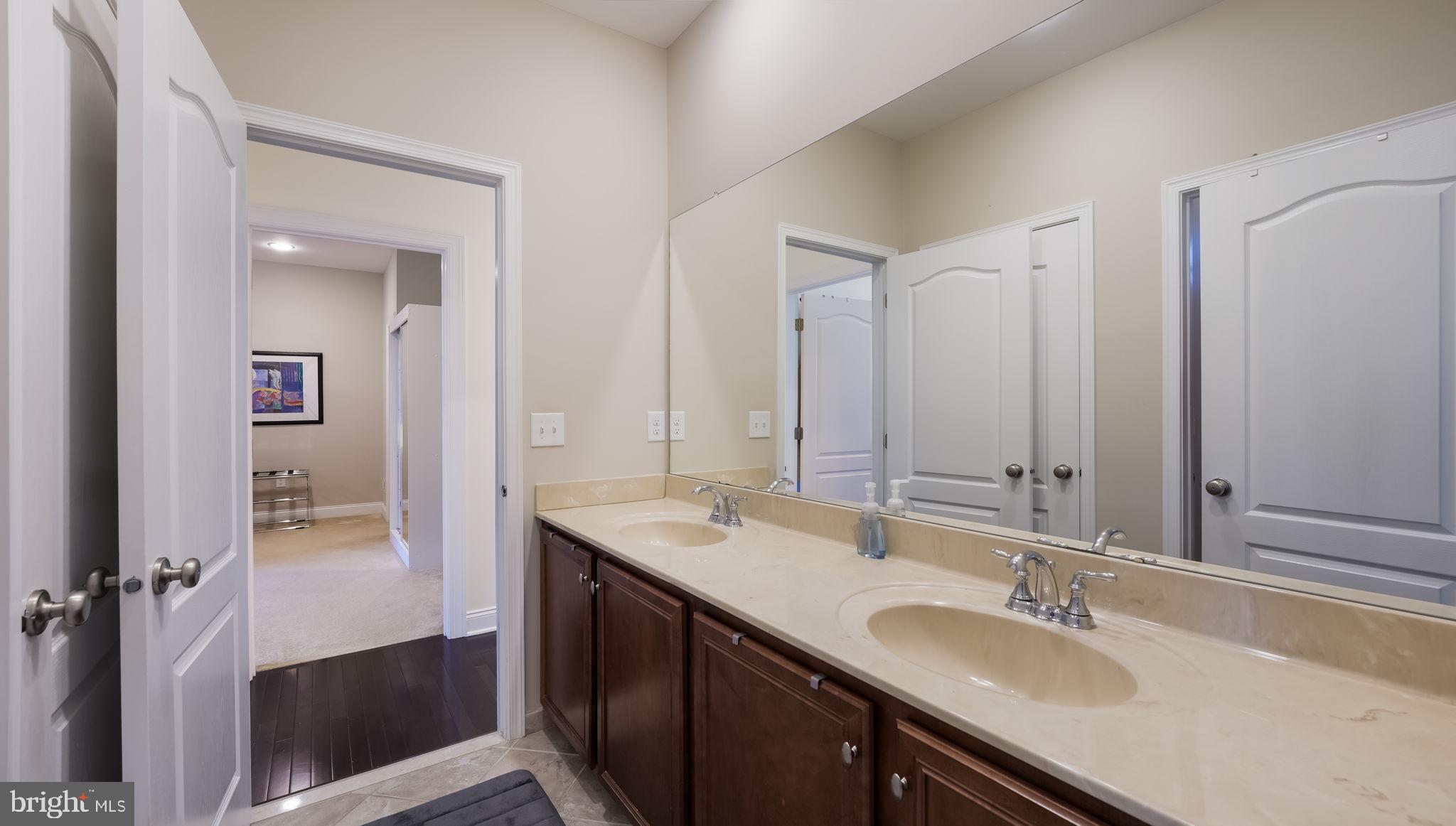 WARRINGTON GLEN - Residential