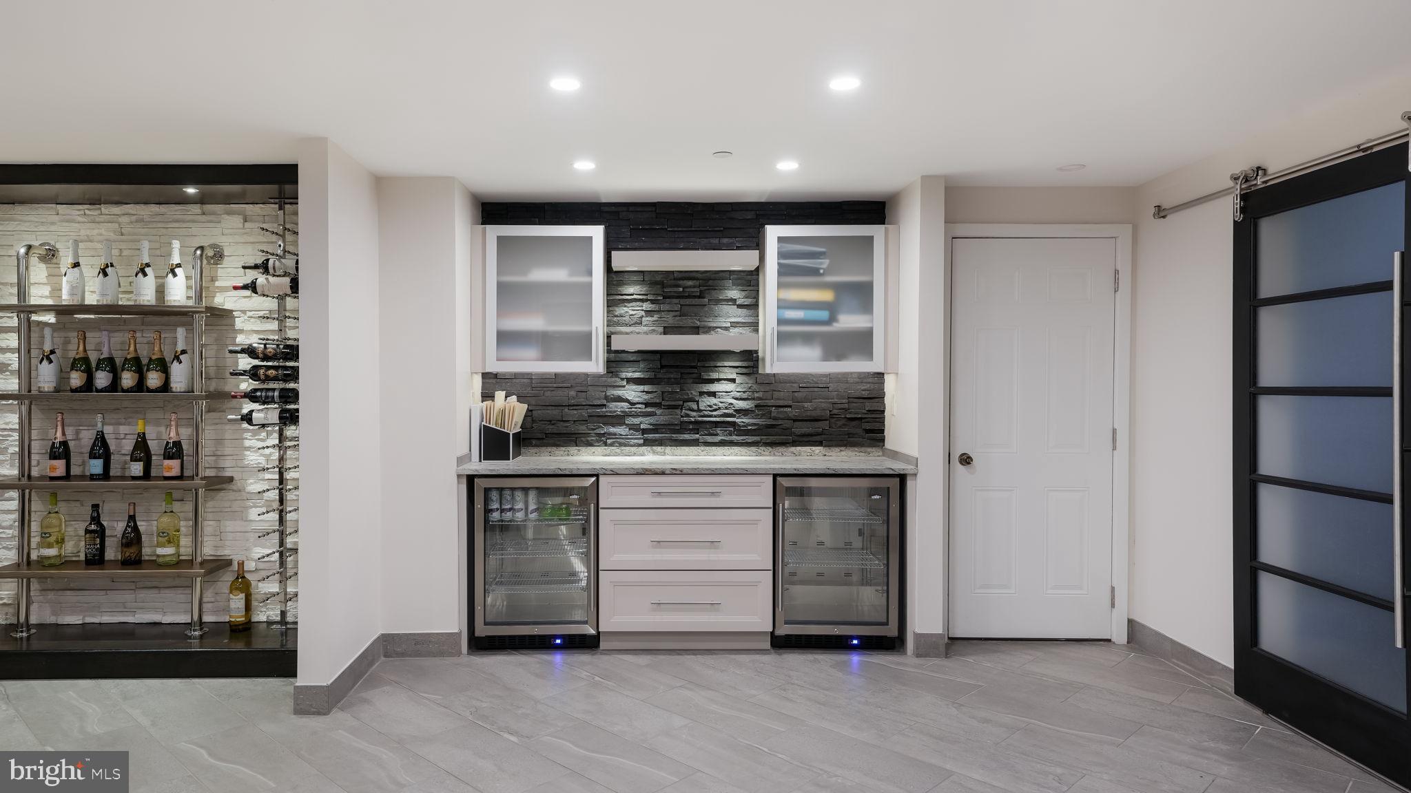 WARRINGTON GLEN - Residential