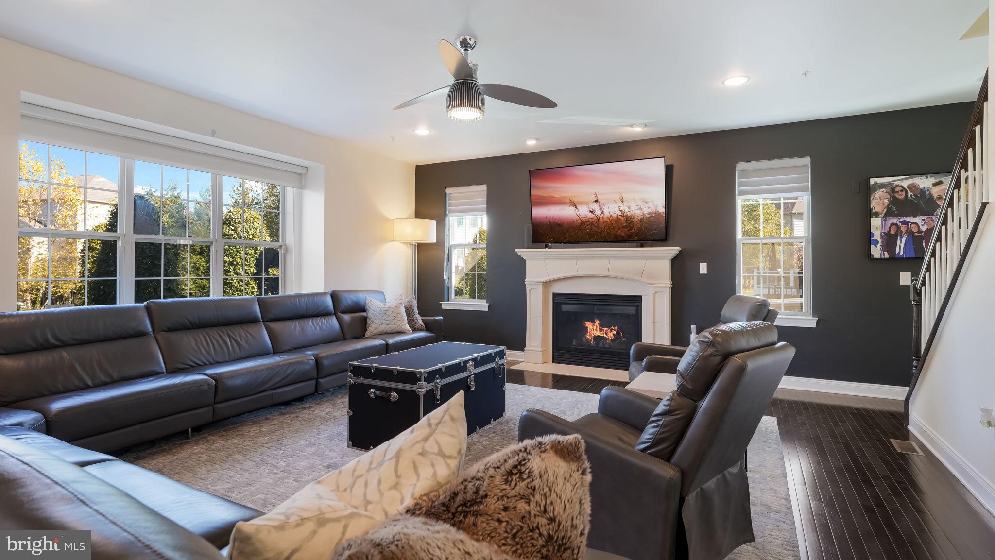 WARRINGTON GLEN - Residential