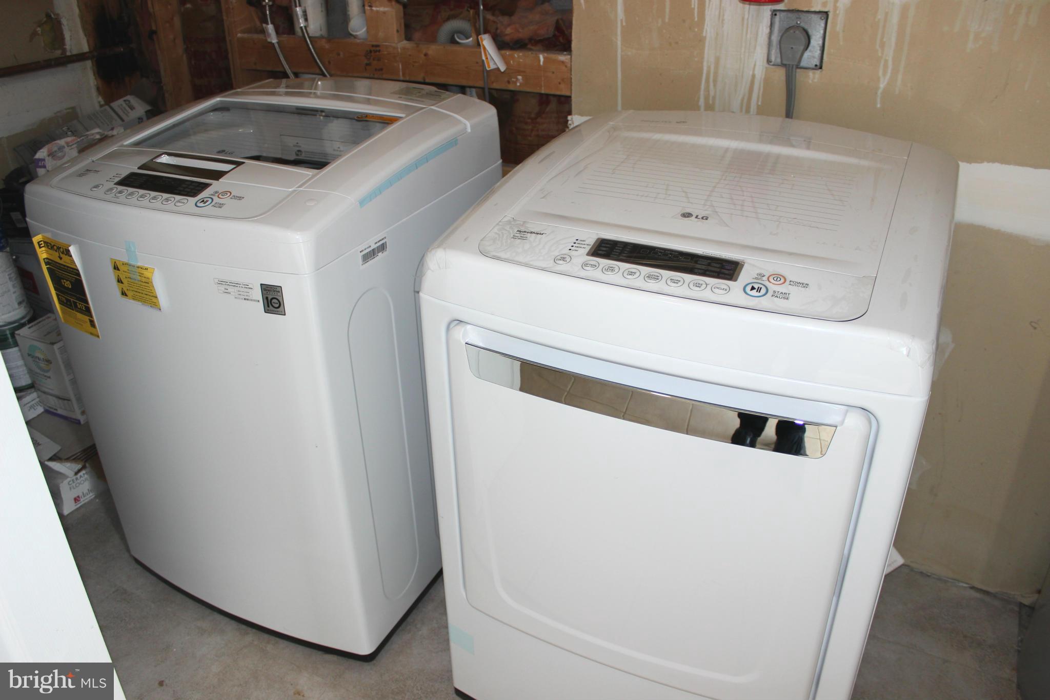 MEADOWBROOKE - Residential