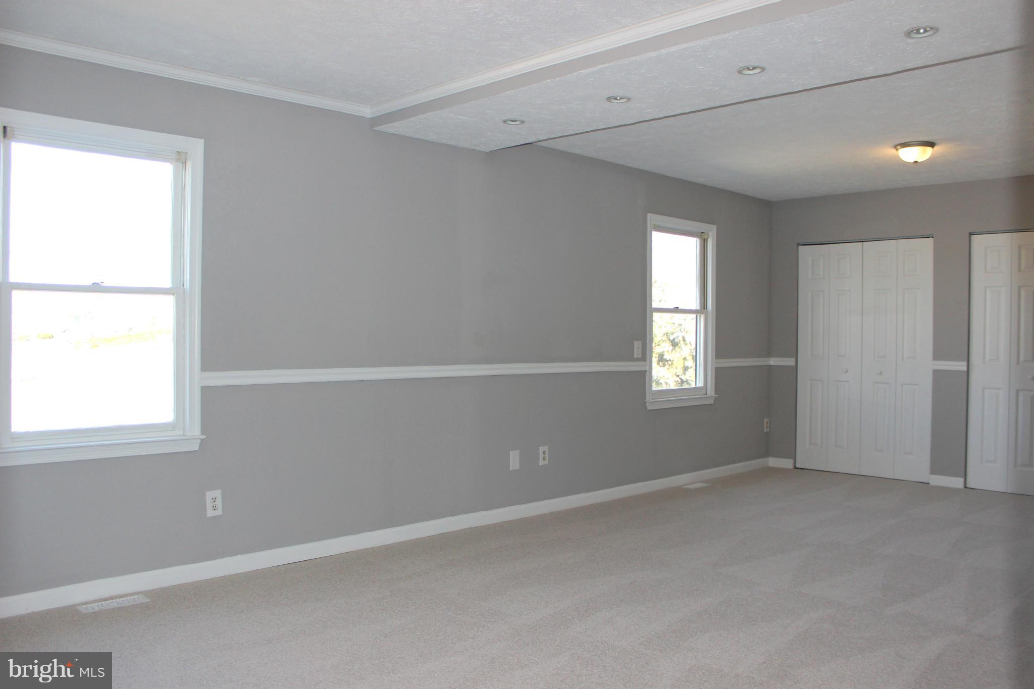 MEADOWBROOKE - Residential