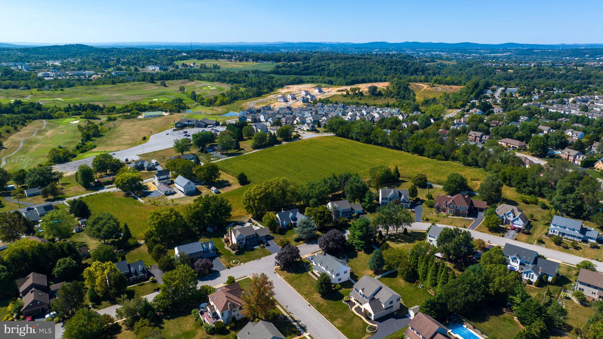 CHESTNUT HILL - Land