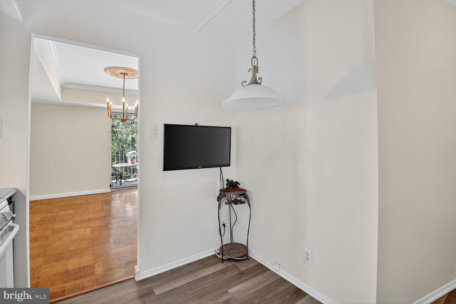 PARKSIDE PLAZA CODM - Residential